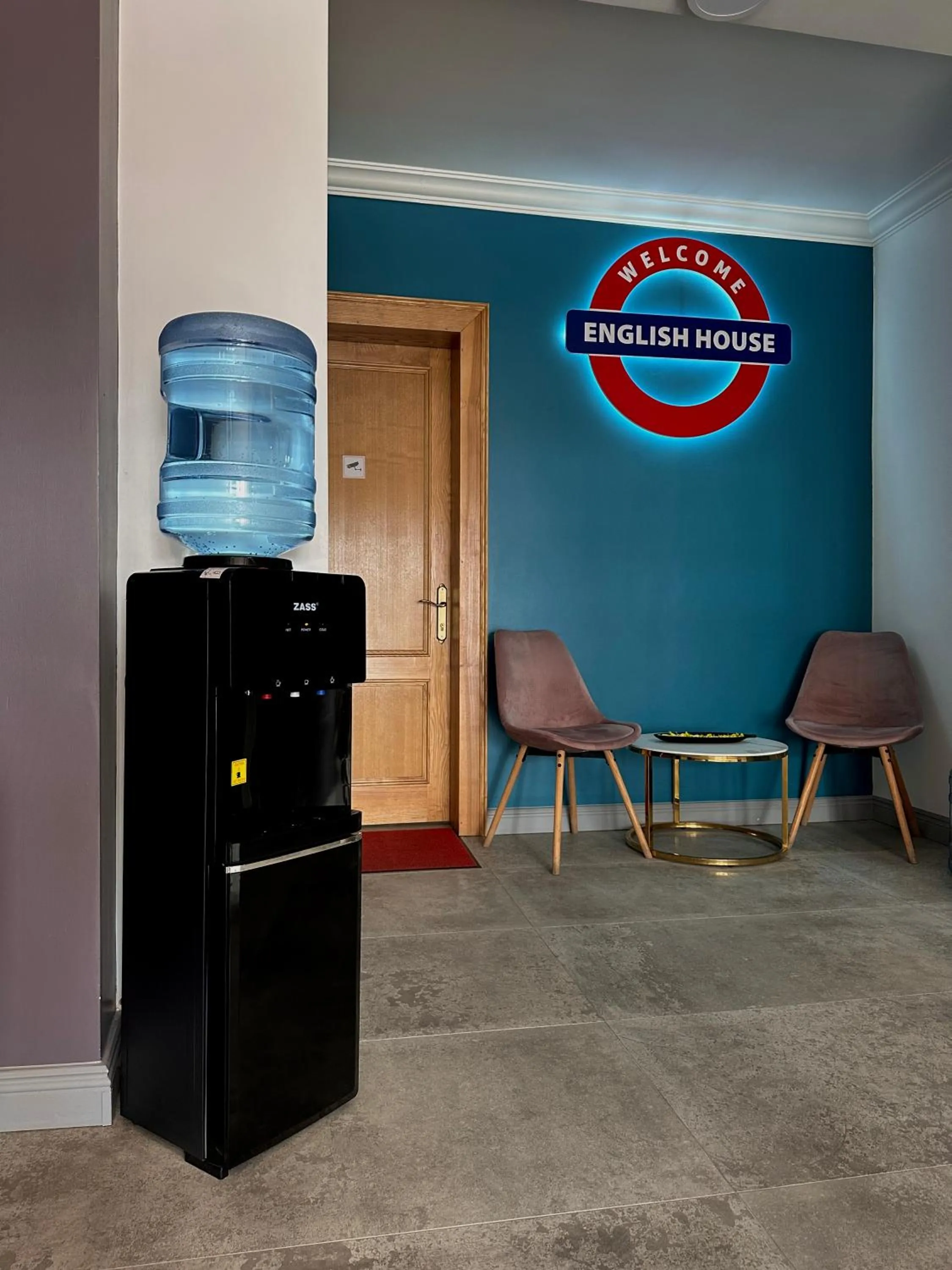 Logo/Certificate/Sign in English House