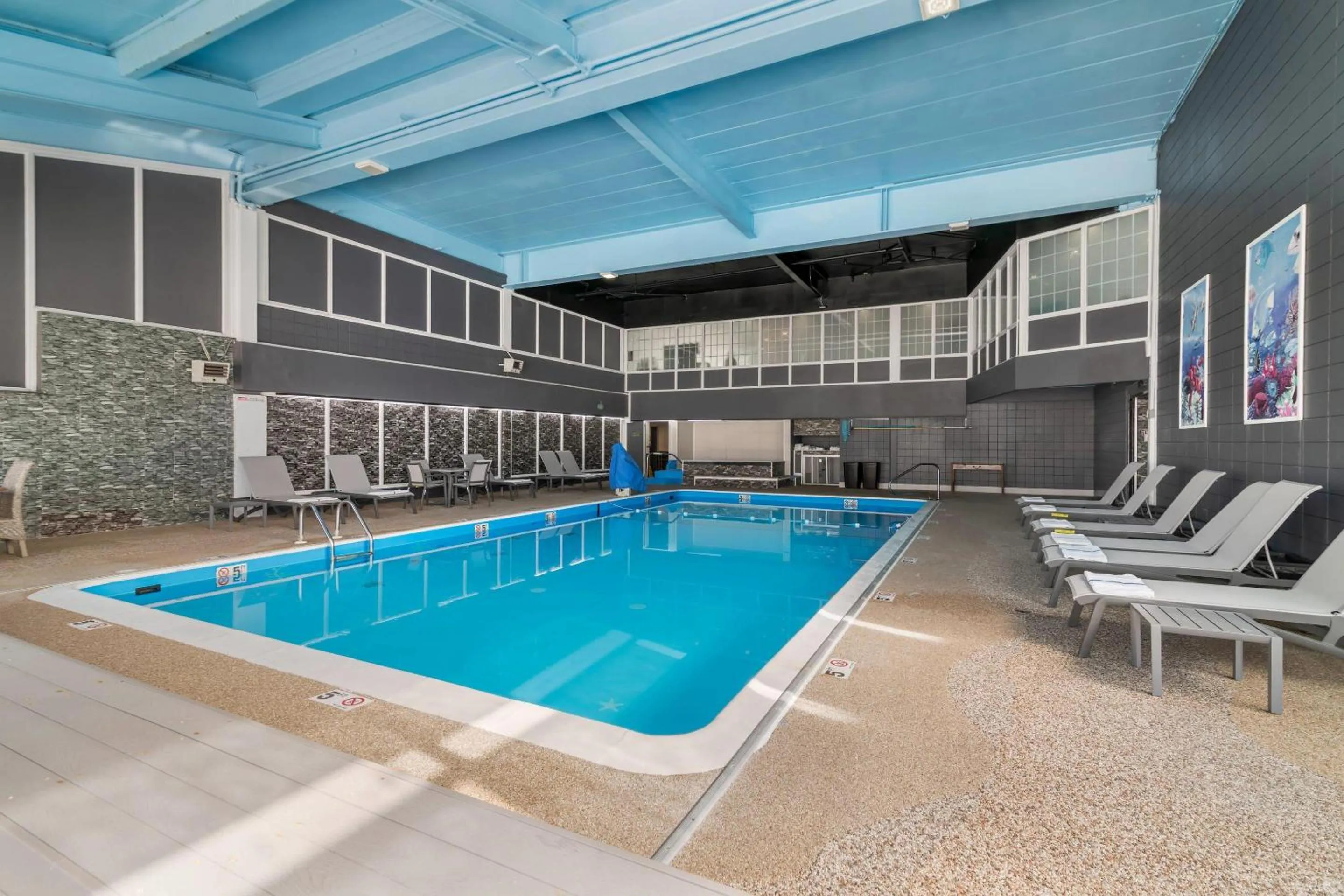 Swimming pool in Heritage House Inn on Cape Cod, an Ascend Collection Hotel