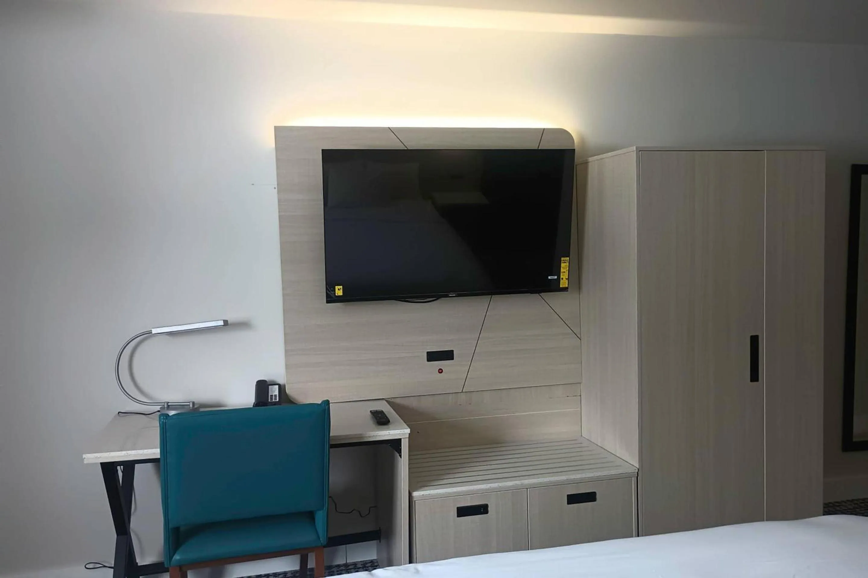 Bedroom in Heritage House Inn on Cape Cod, an Ascend Collection Hotel