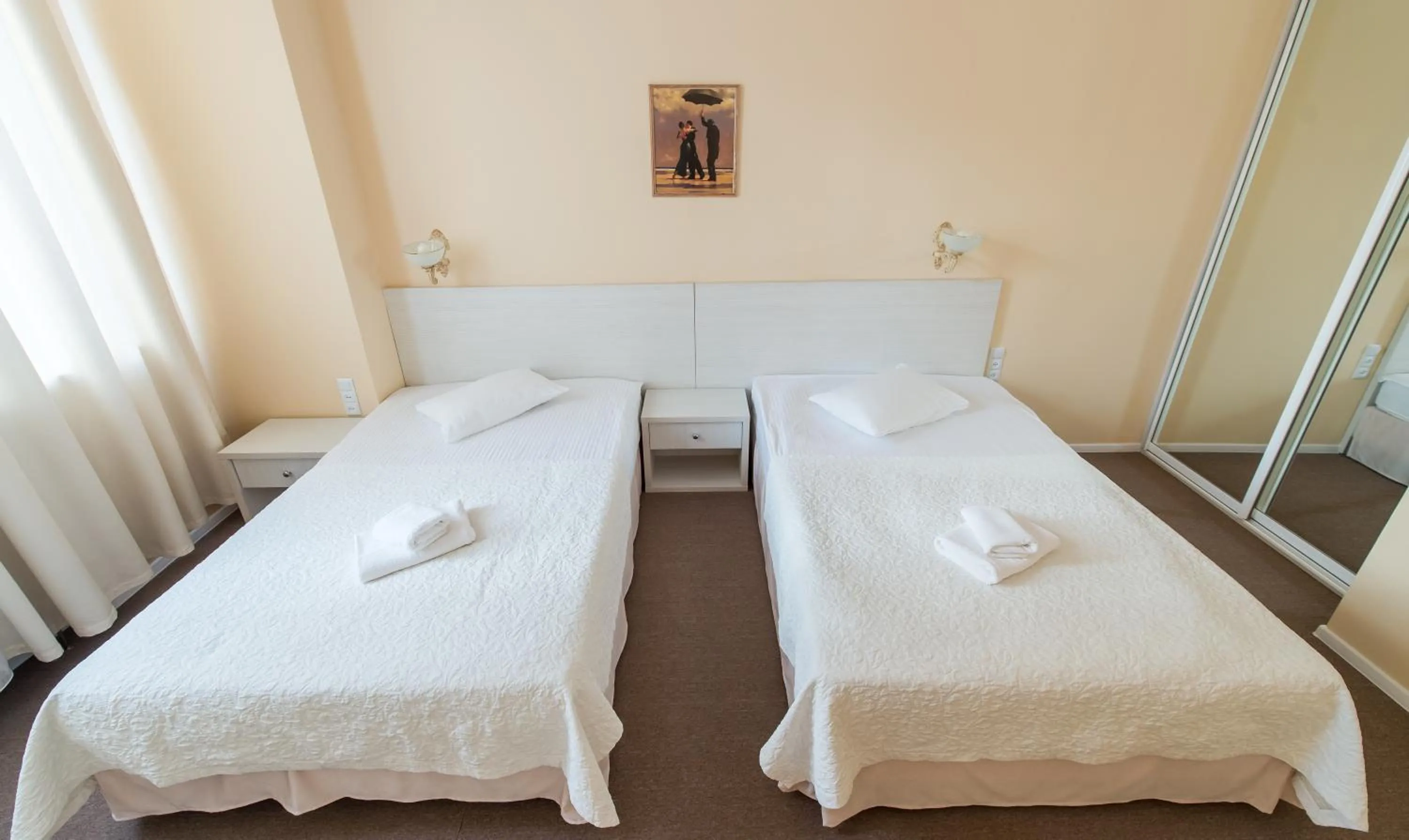Photo of the whole room, Bed in light hotel & hub