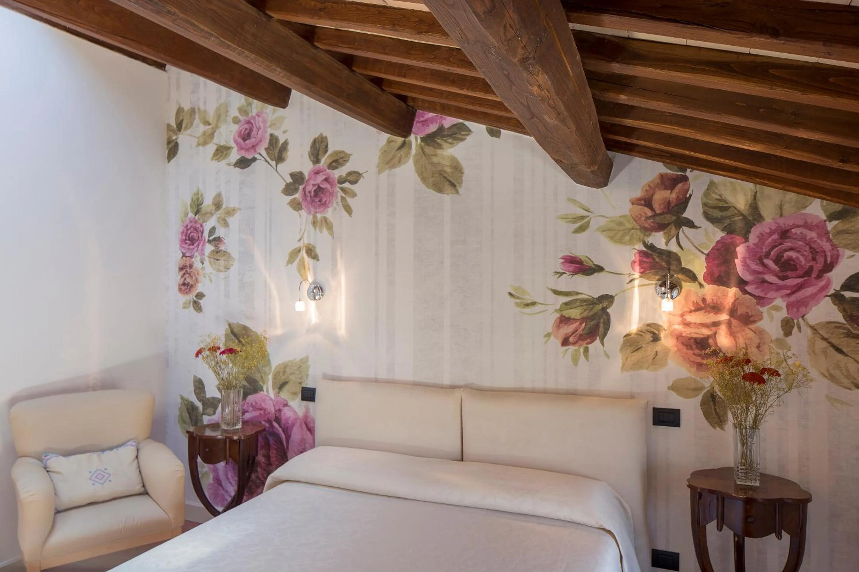 Photo of the whole room in Porta Del Tempo