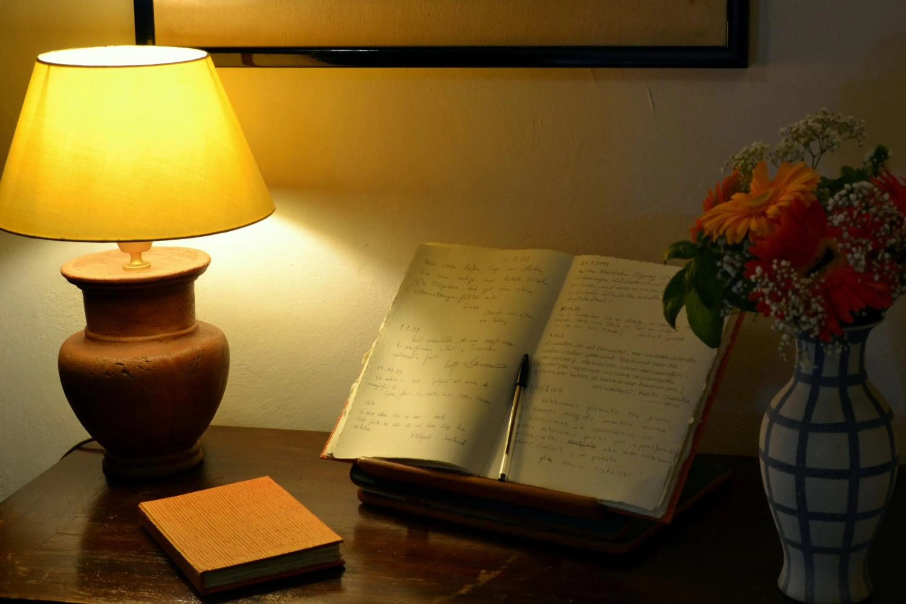 Decorative detail in Porta Del Tempo