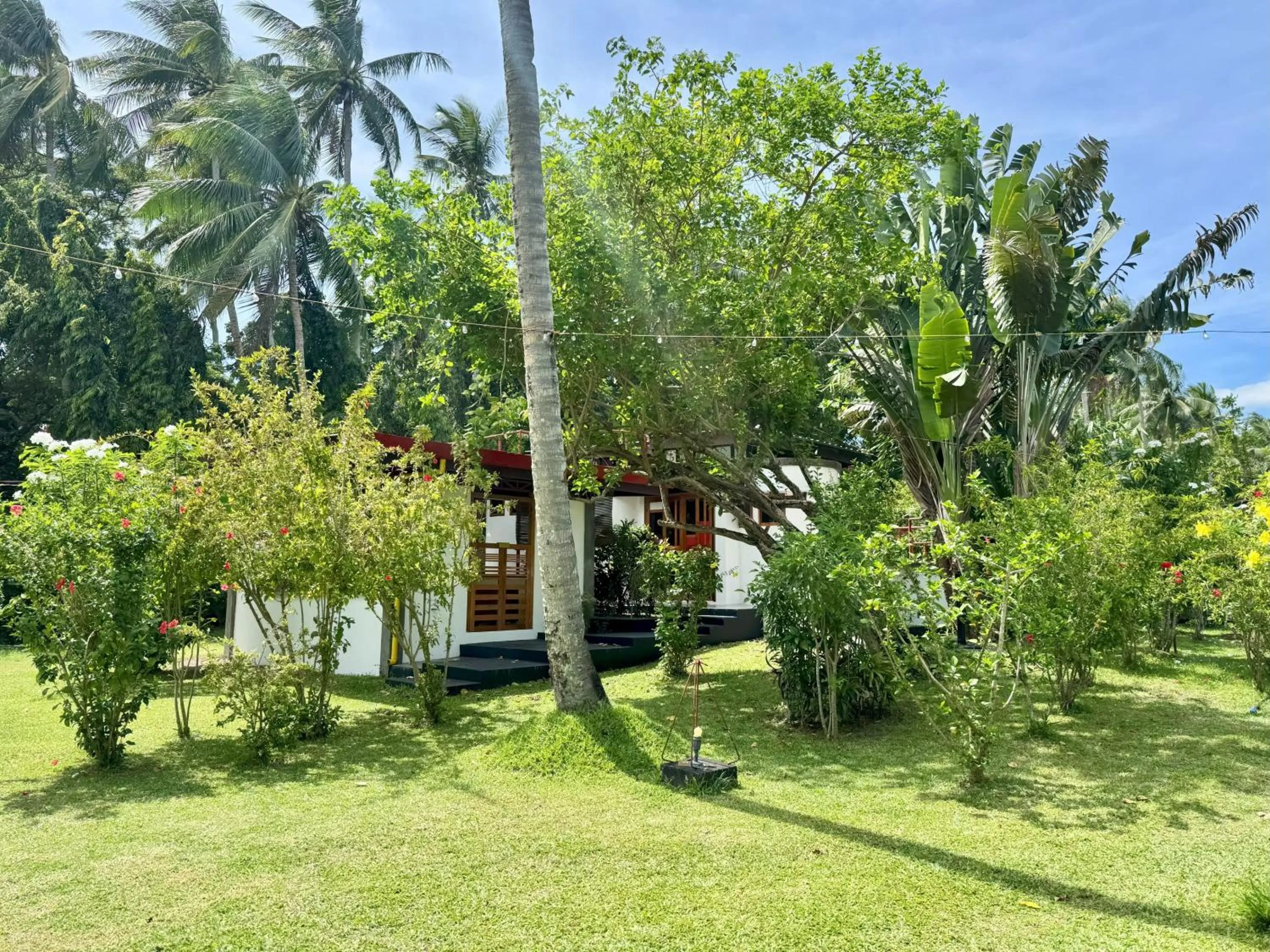 SomeWhere Else Boutique Resort