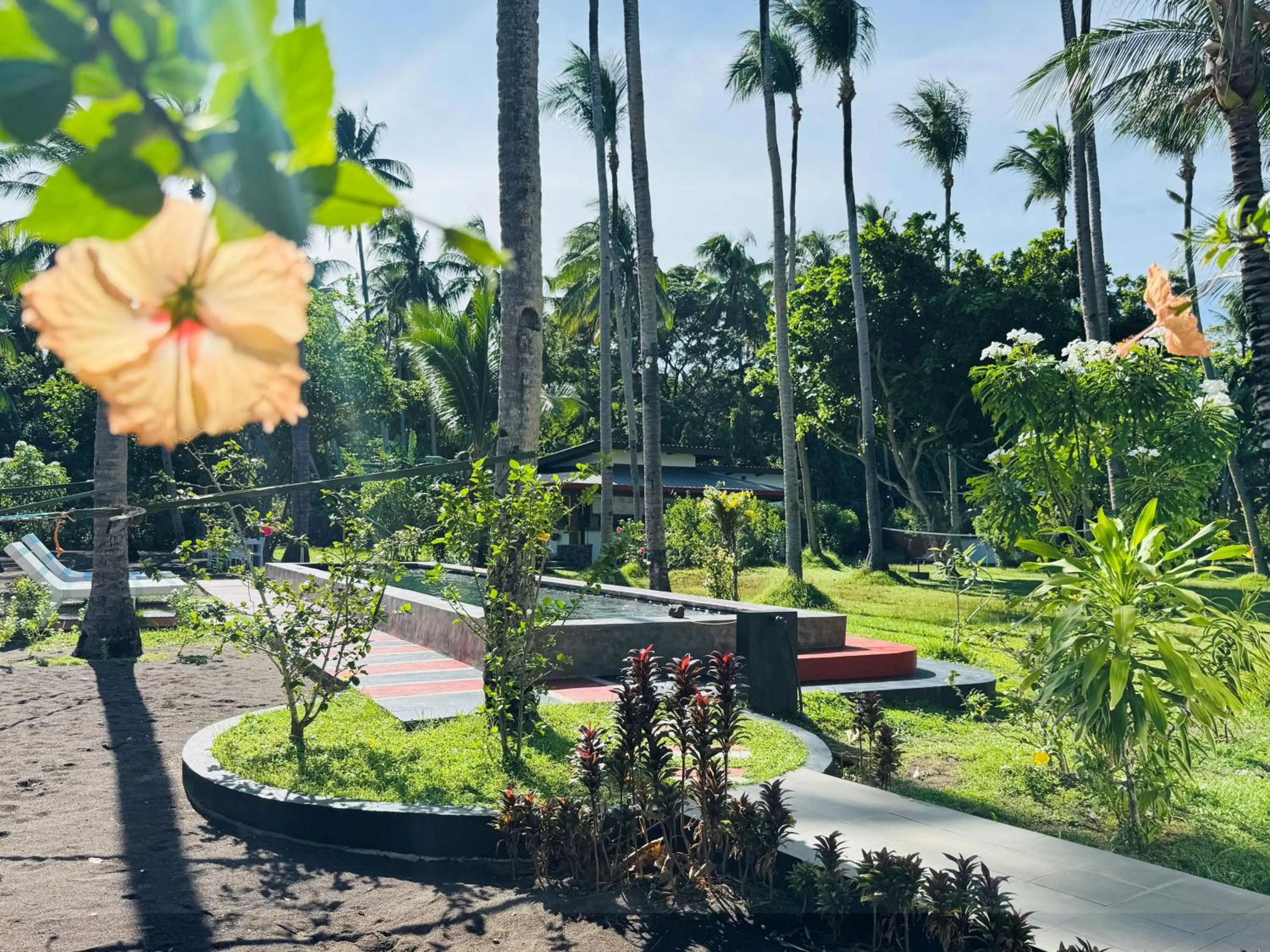 SomeWhere Else Boutique Resort