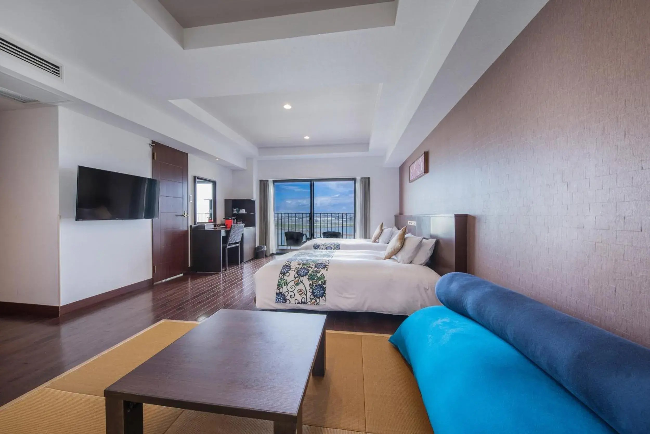 Photo of the whole room, Bed in Senagajima Island Resort & Spa Photo of the whole room, Bed in Senagajima Island Resort & Spa