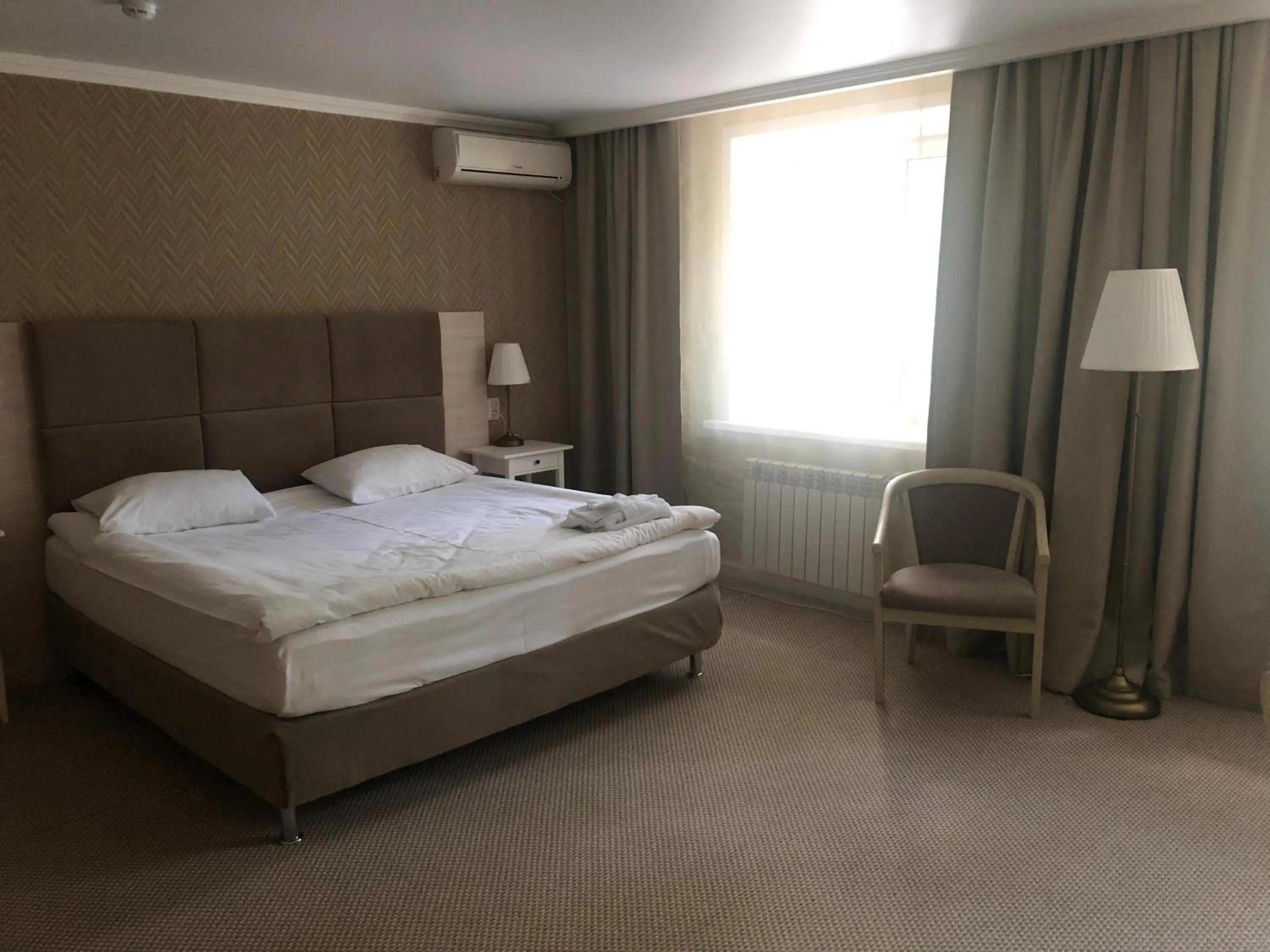 Bed in Skif HOTEL & SPA