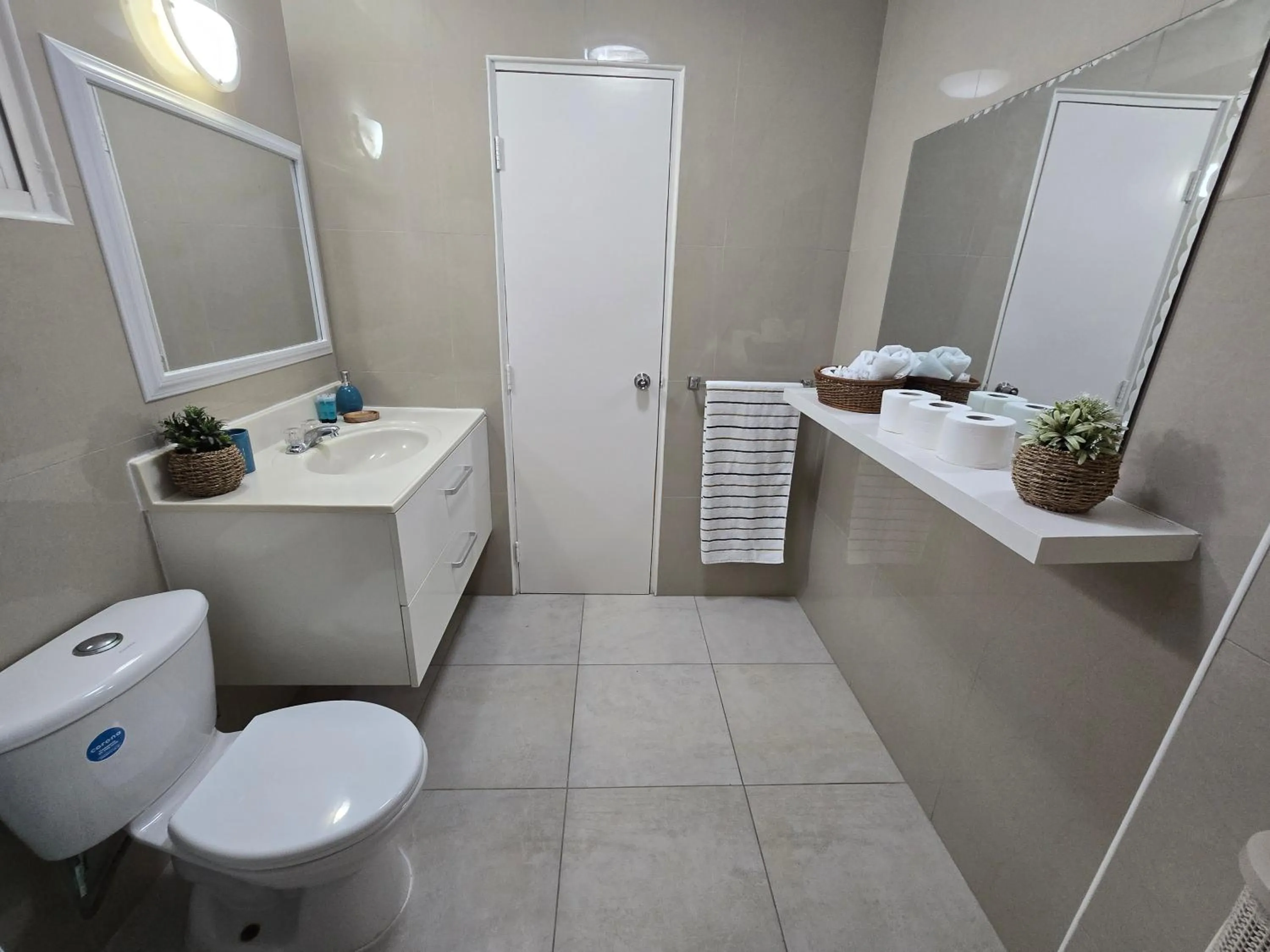 Bathroom in Rooi Santo Residence