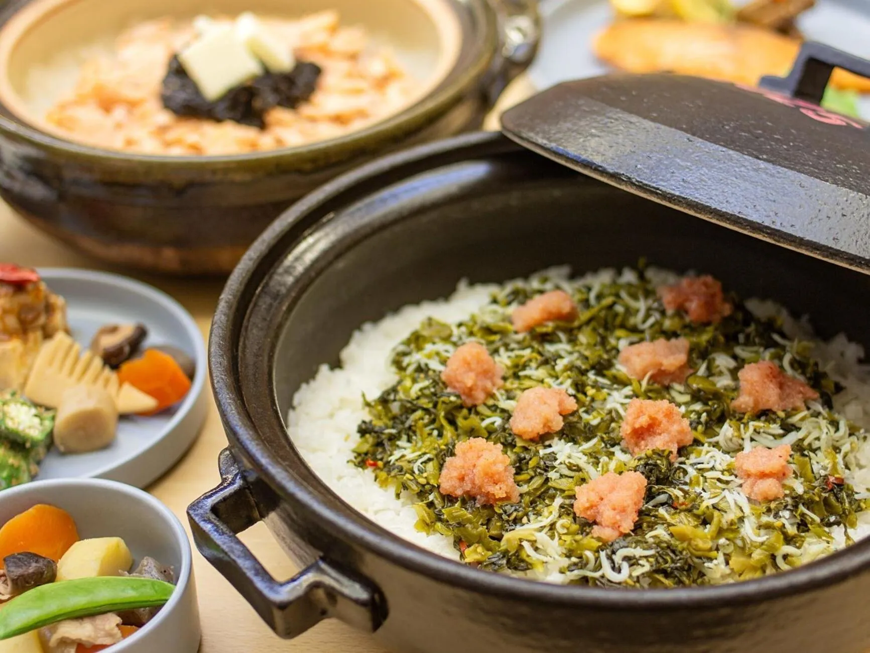 Restaurant/places to eat in Hotel Oriental Express Fukuoka Tenjin