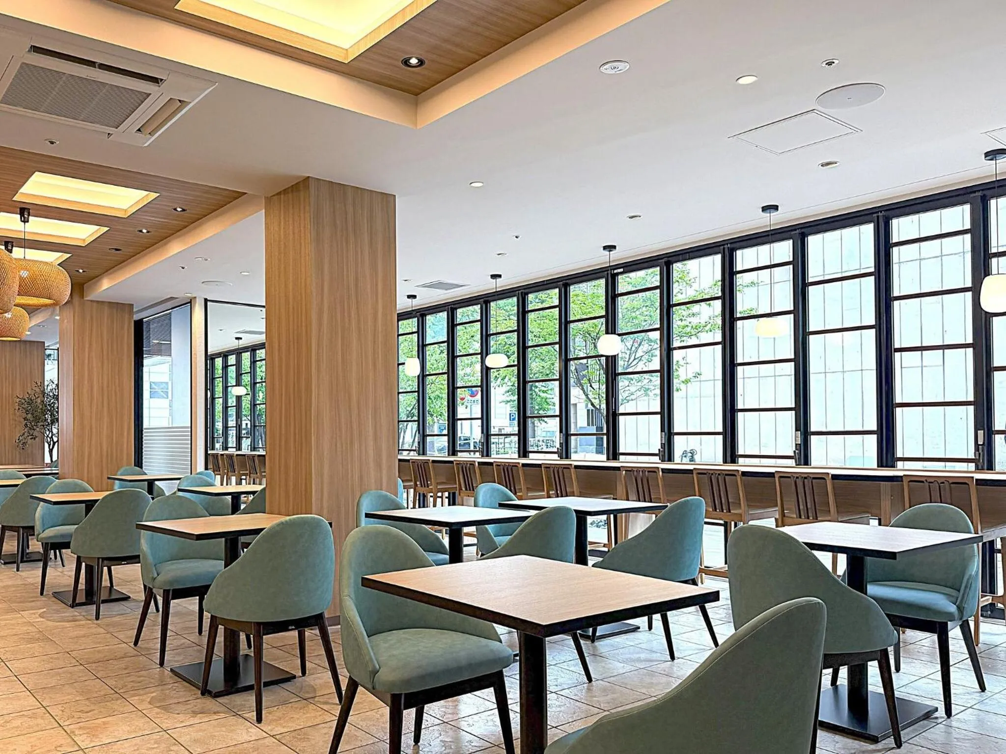 Restaurant/places to eat in Hotel Oriental Express Fukuoka Tenjin