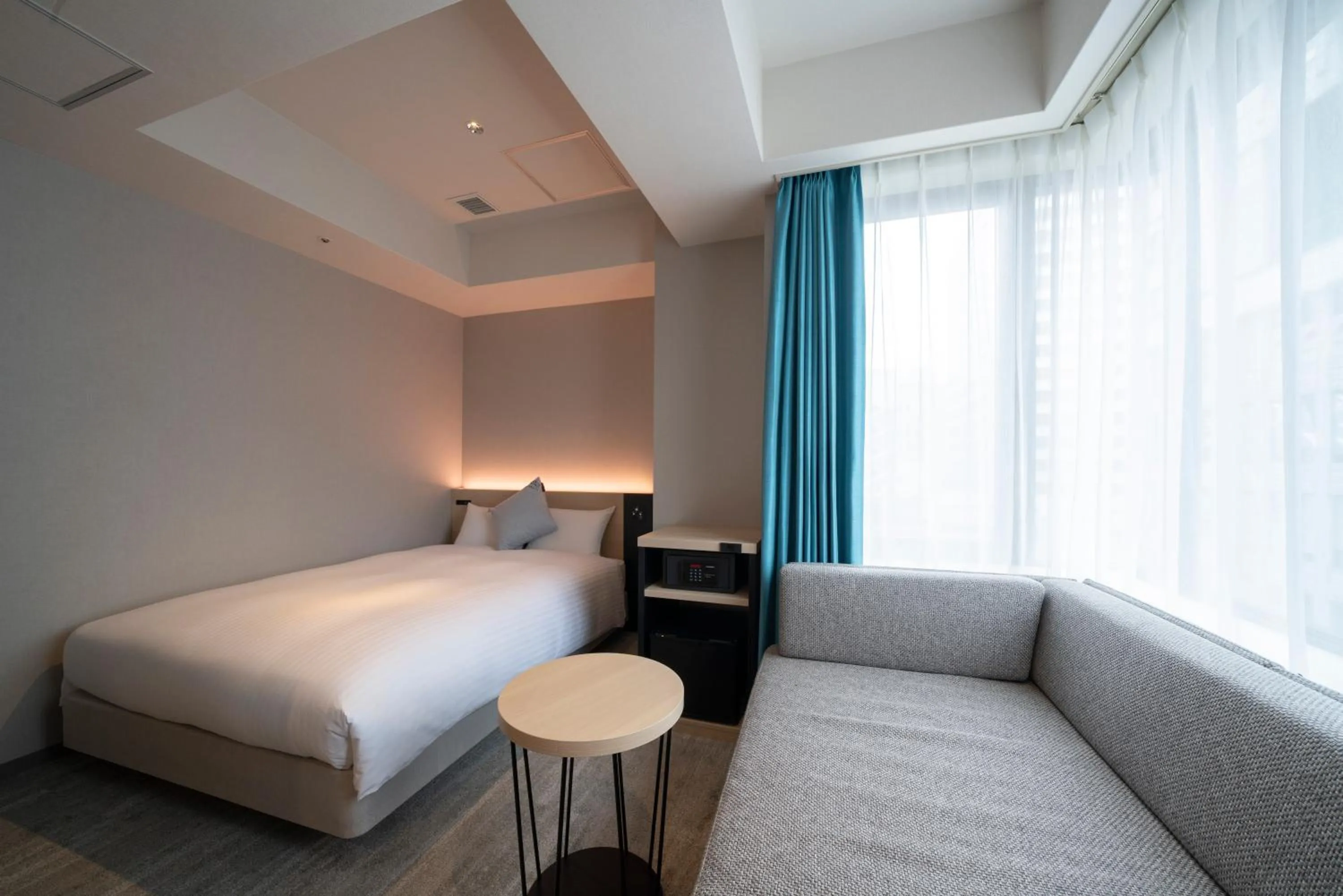 Photo of the whole room, Bed in Hotel Oriental Express Fukuoka Tenjin