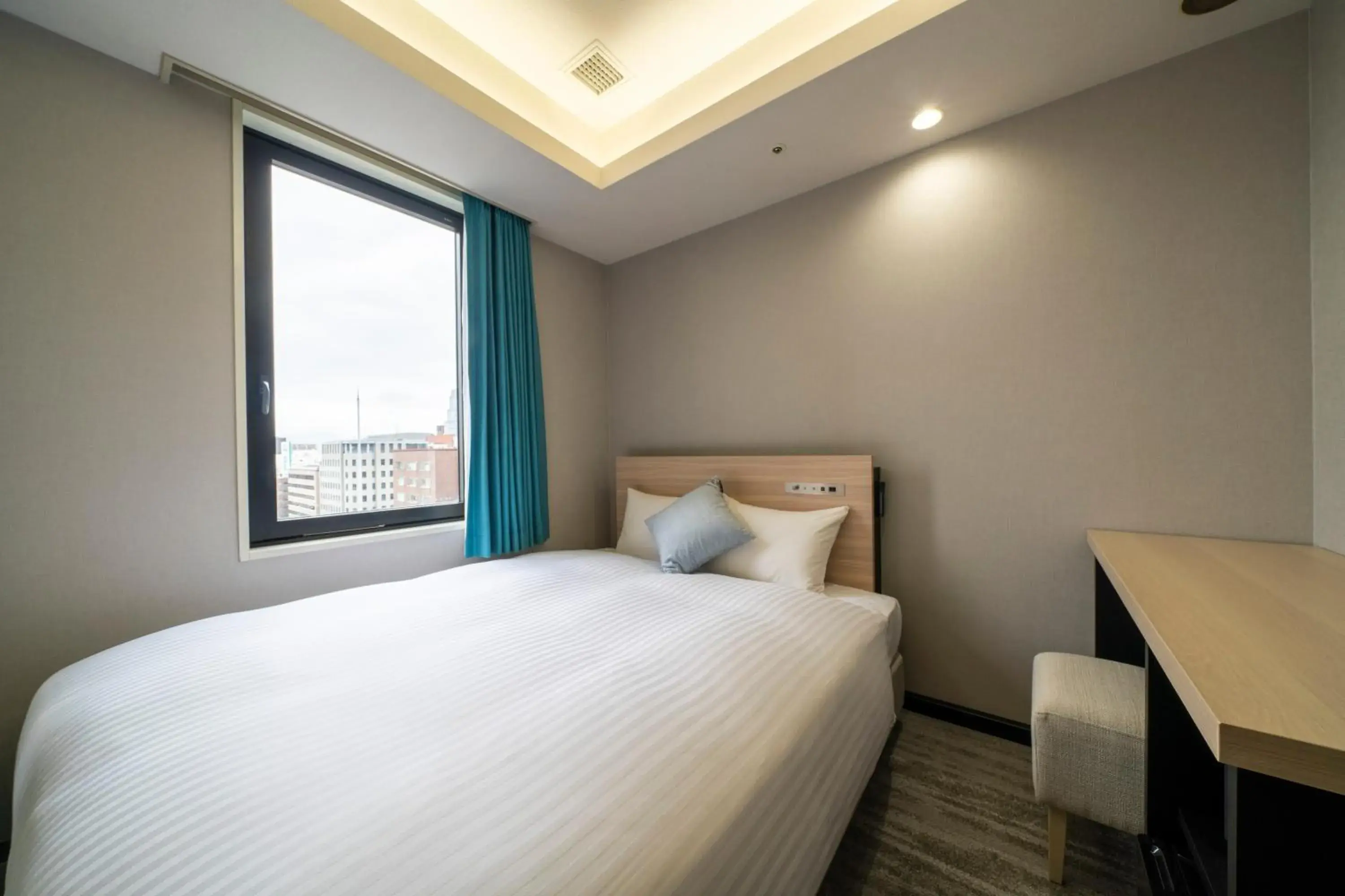 Photo of the whole room, Bed in Hotel Oriental Express Fukuoka Tenjin Photo of the whole room, Bed in Hotel Oriental Express Fukuoka Tenjin