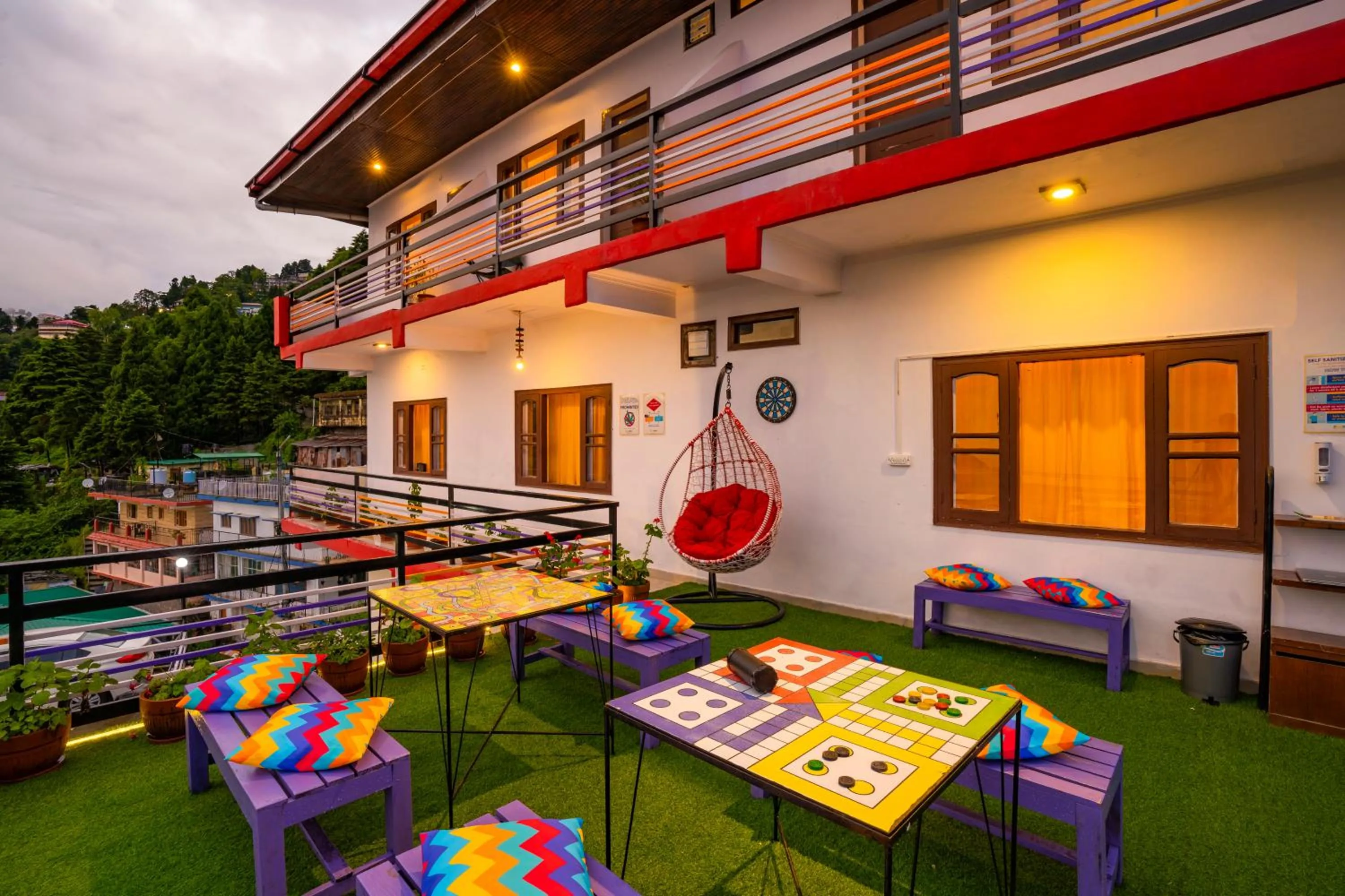 Seating area in goSTOPS Mussoorie, Library Road