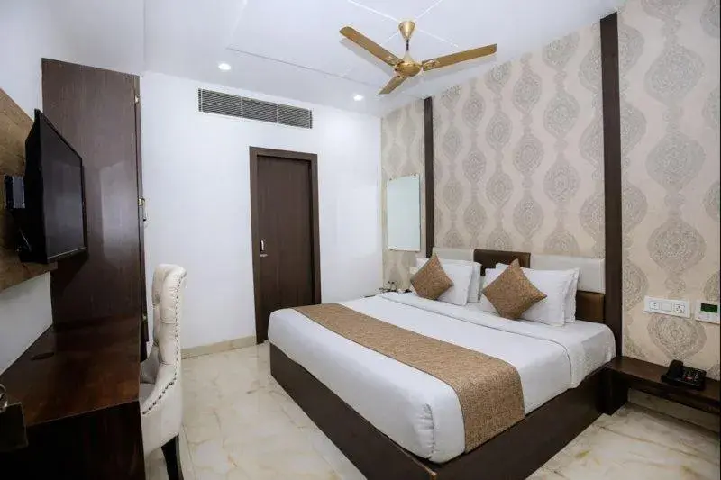 Deluxe Room in Hotel Tamanna - 50 Meter from Golden Temple Deluxe Room in Hotel Tamanna - 50 Meter from Golden Temple