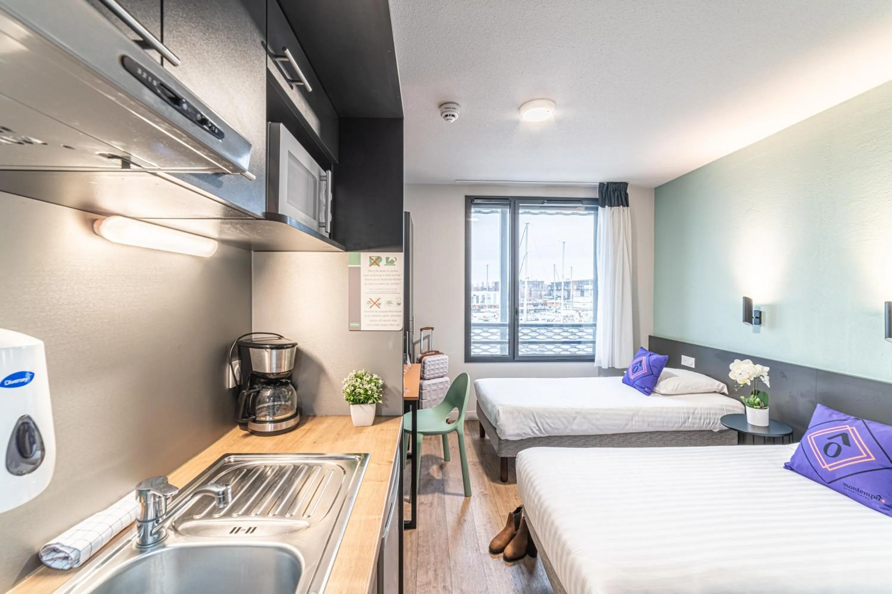 Bed in Montempô Appart'Hôtel Bordeaux Centre - Bassins à flot