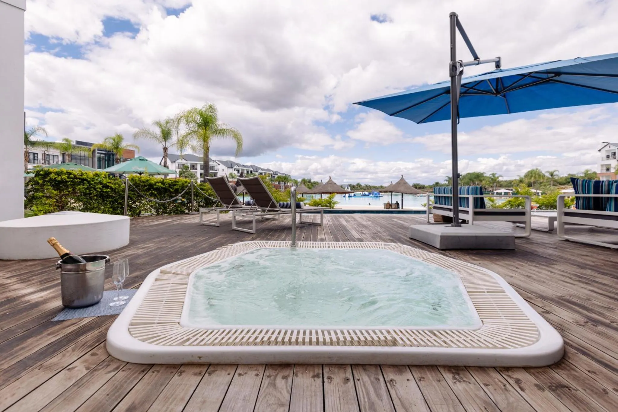 Hot Tub in MINT Resorts The Blyde