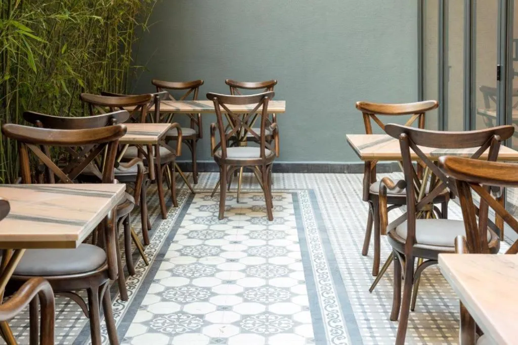 Restaurant/places to eat in Home Of Istanbul