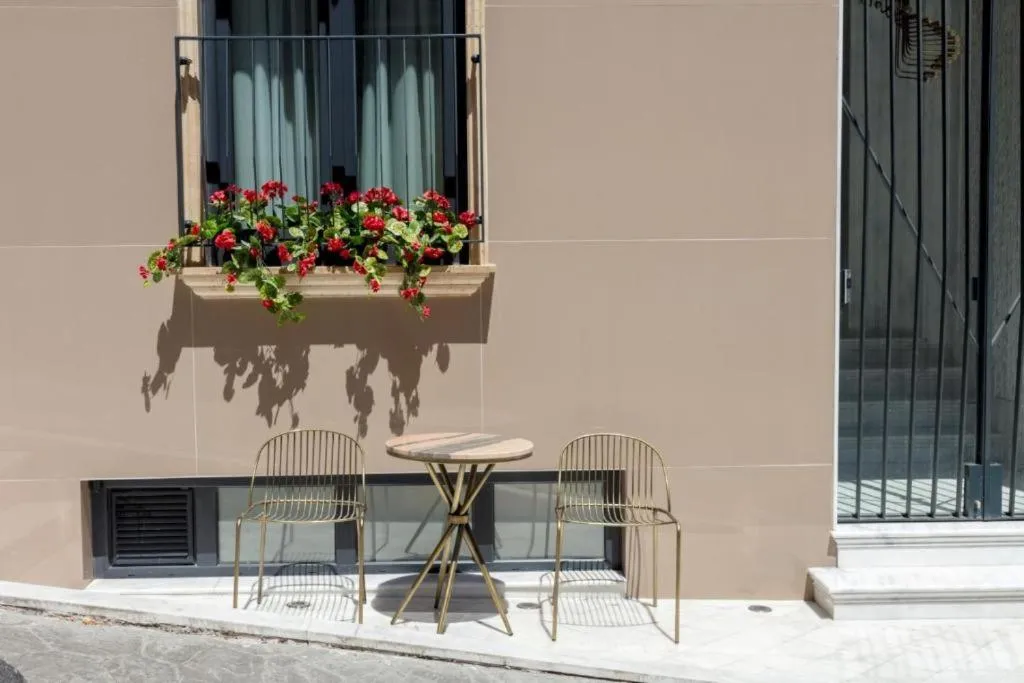 Property building in Home Of Istanbul