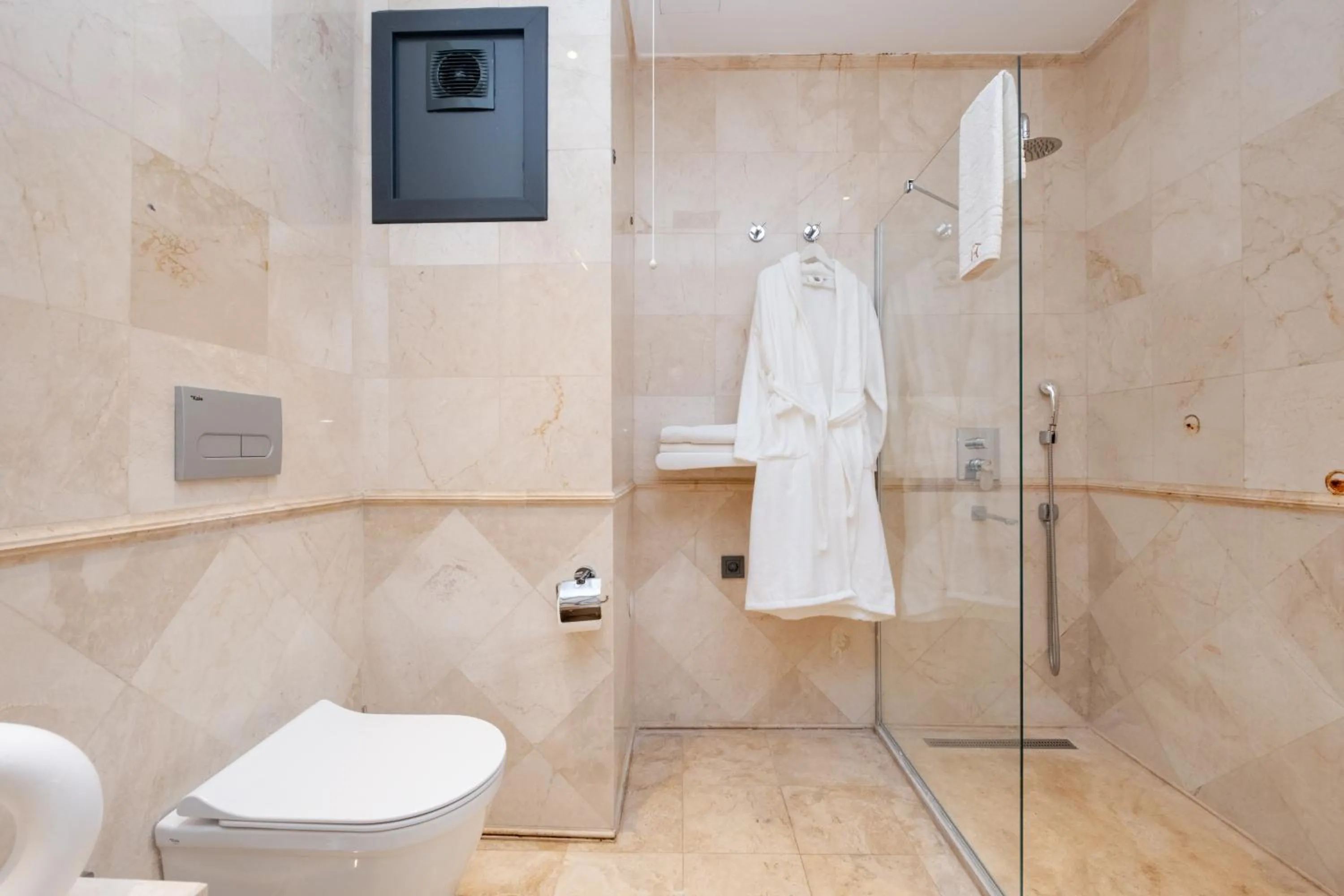 Shower in Home Of Istanbul