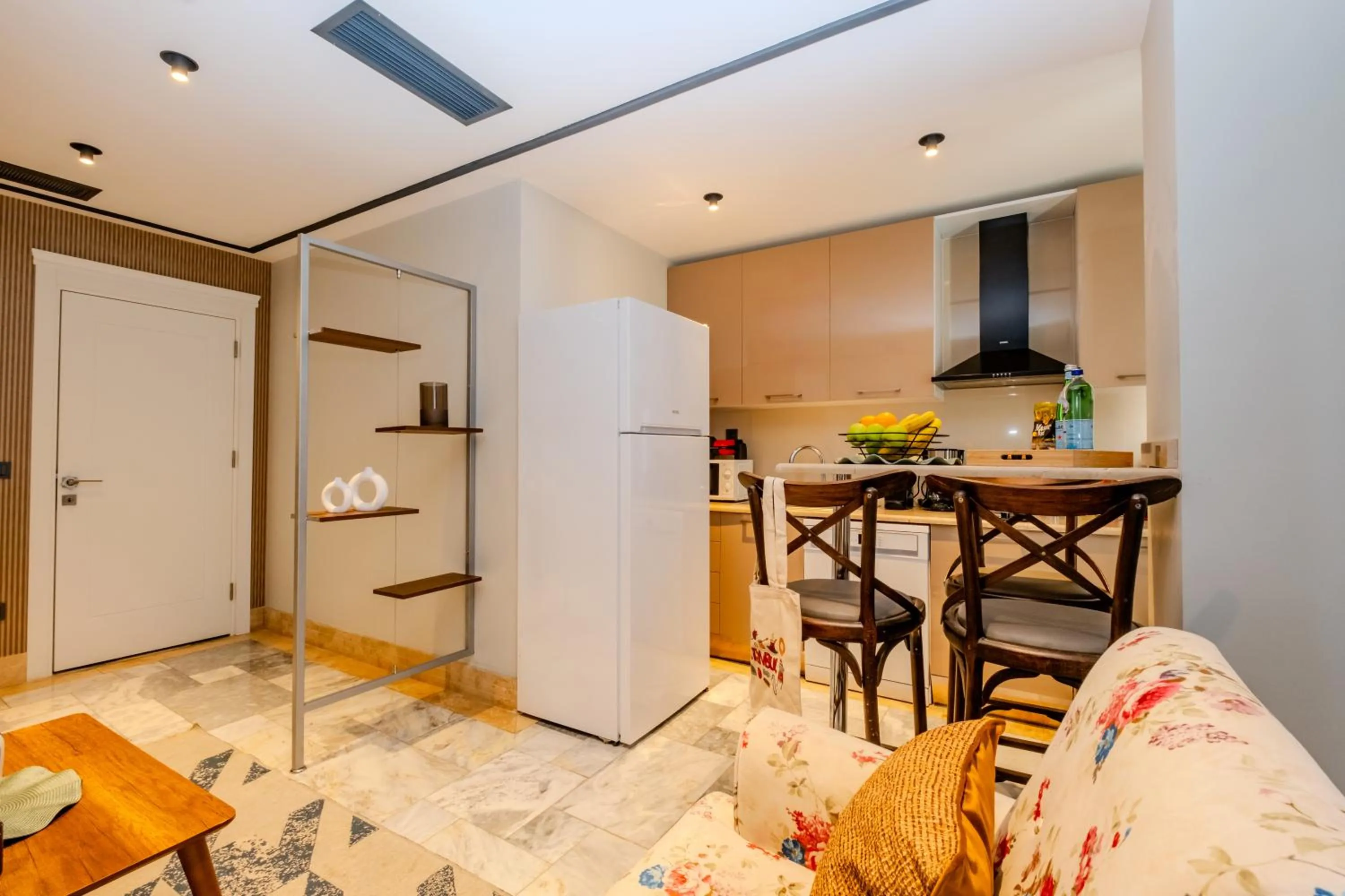 Coffee/tea facilities in Home Of Istanbul