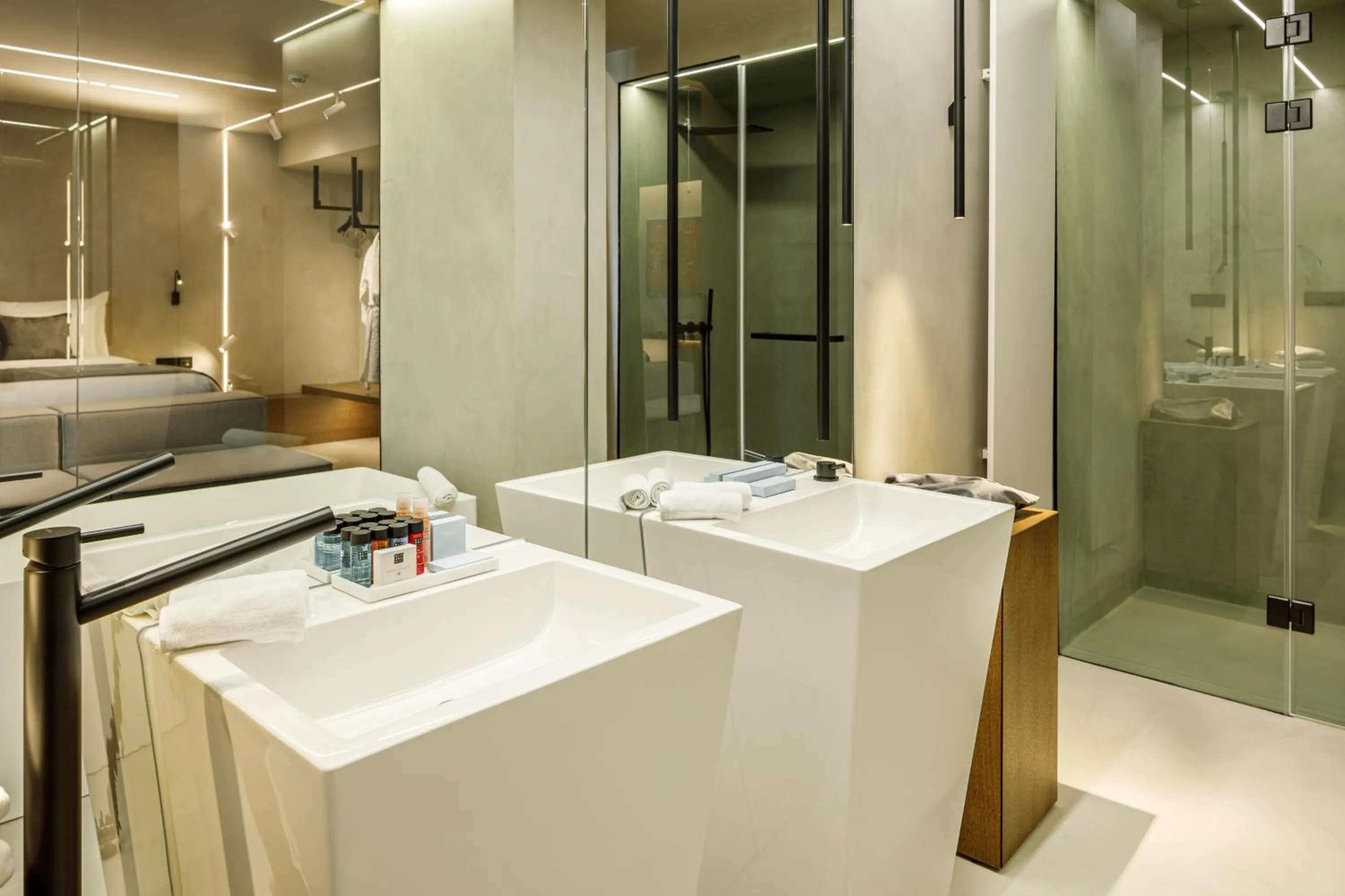 Bathroom in Qosmo Brasov Hotel