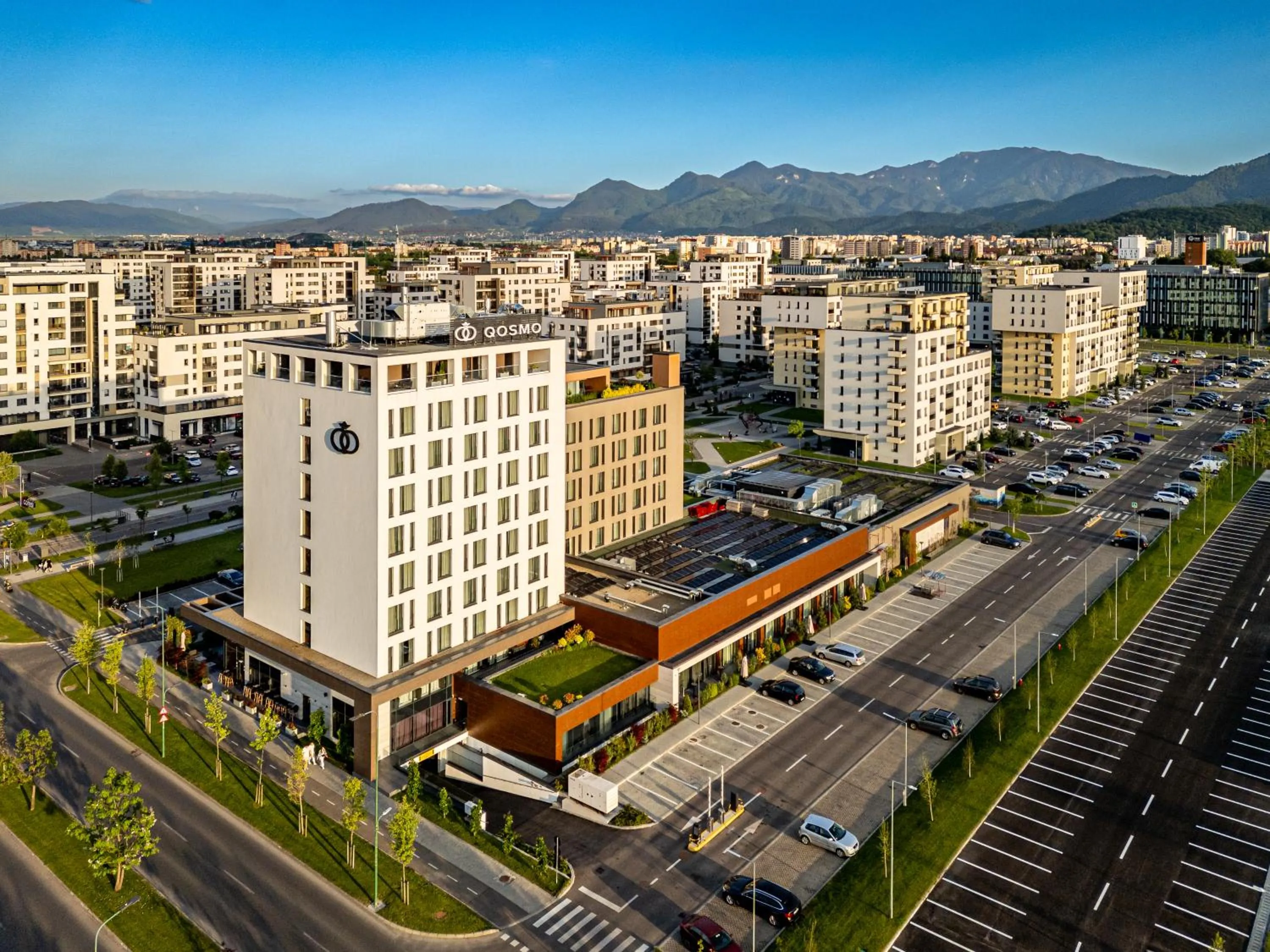 Property building in Qosmo Brasov Hotel