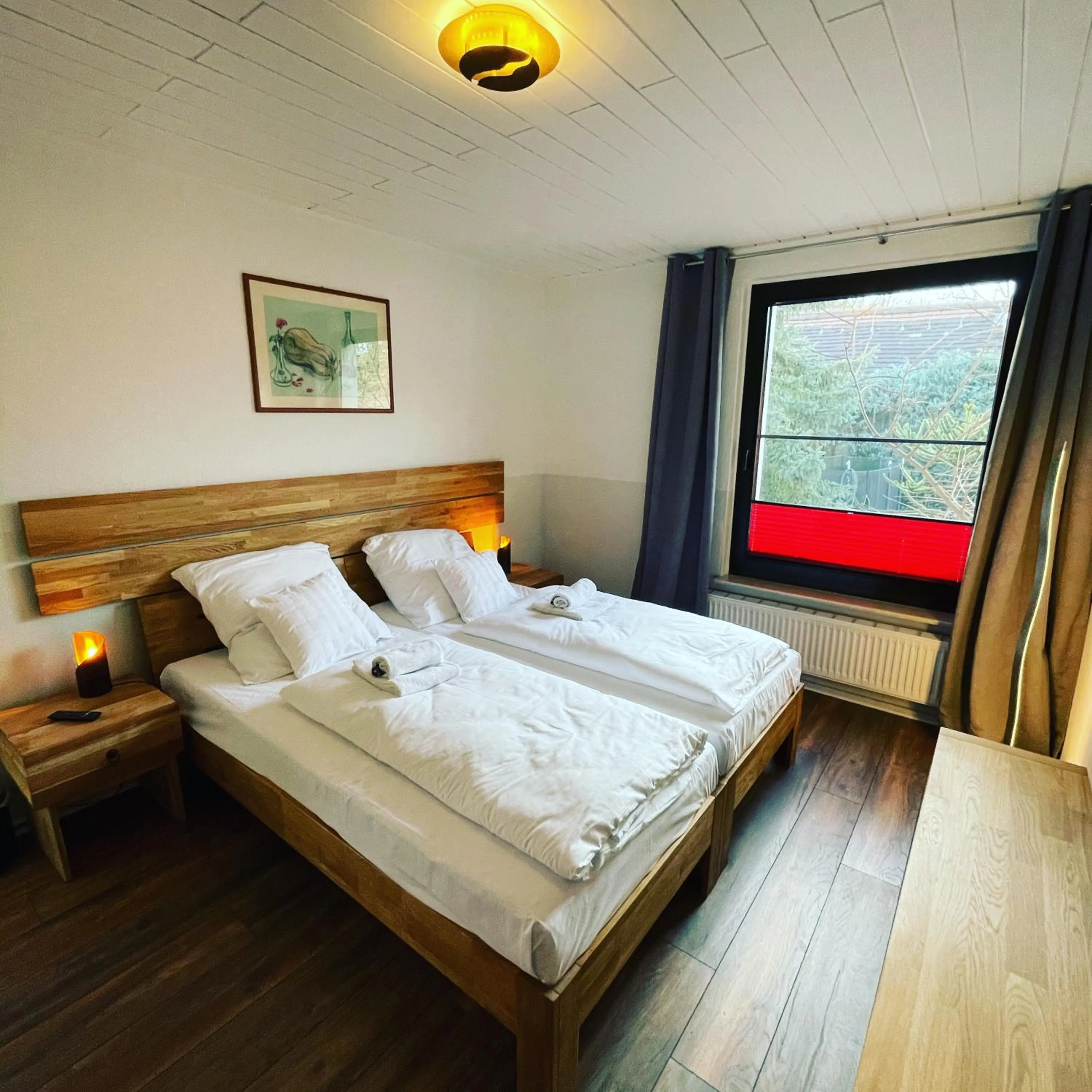 Bedroom, Bed in Appartement Seebadallee mit Wallbox für e-Autos