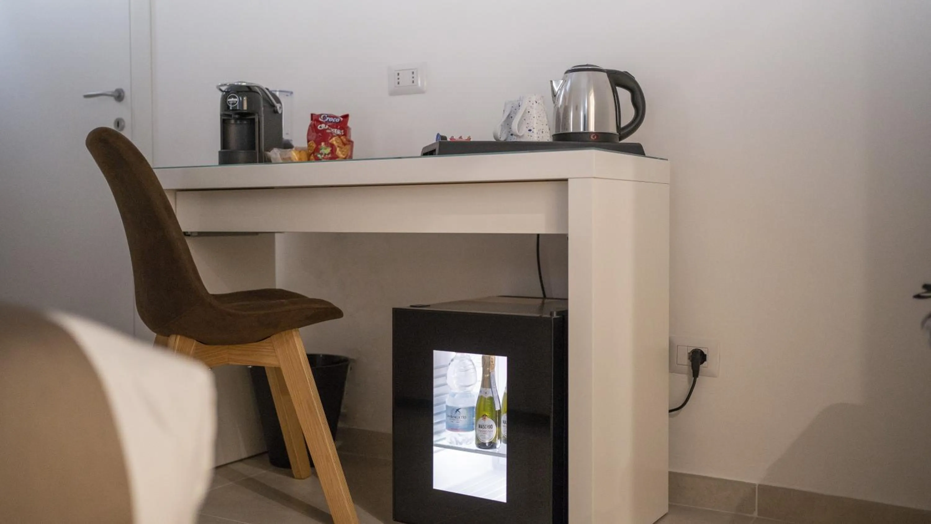 Coffee/tea facilities in Dimora Fantasia Charme B&B