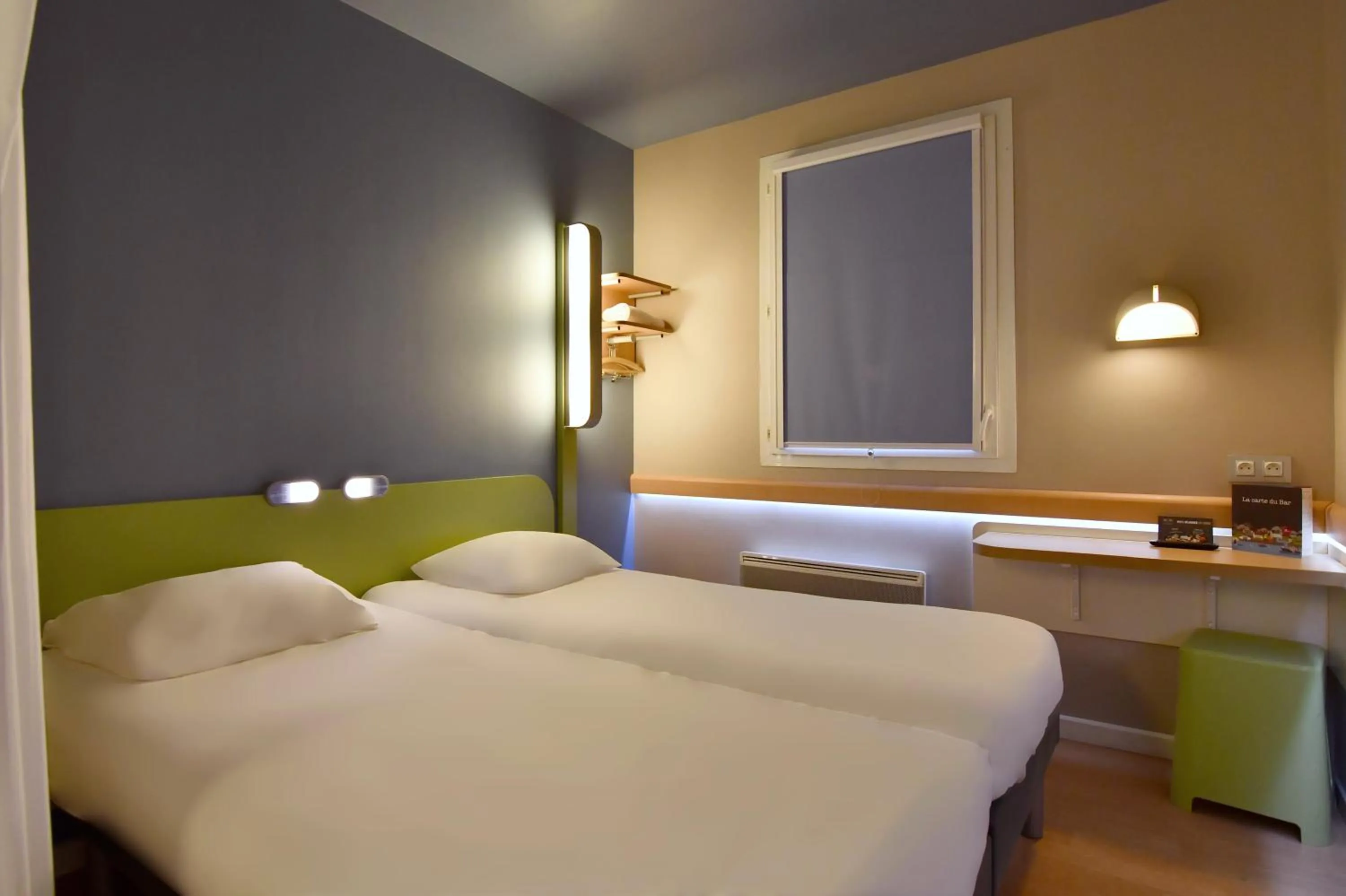 Bed in ibis budget Brest Centre Port