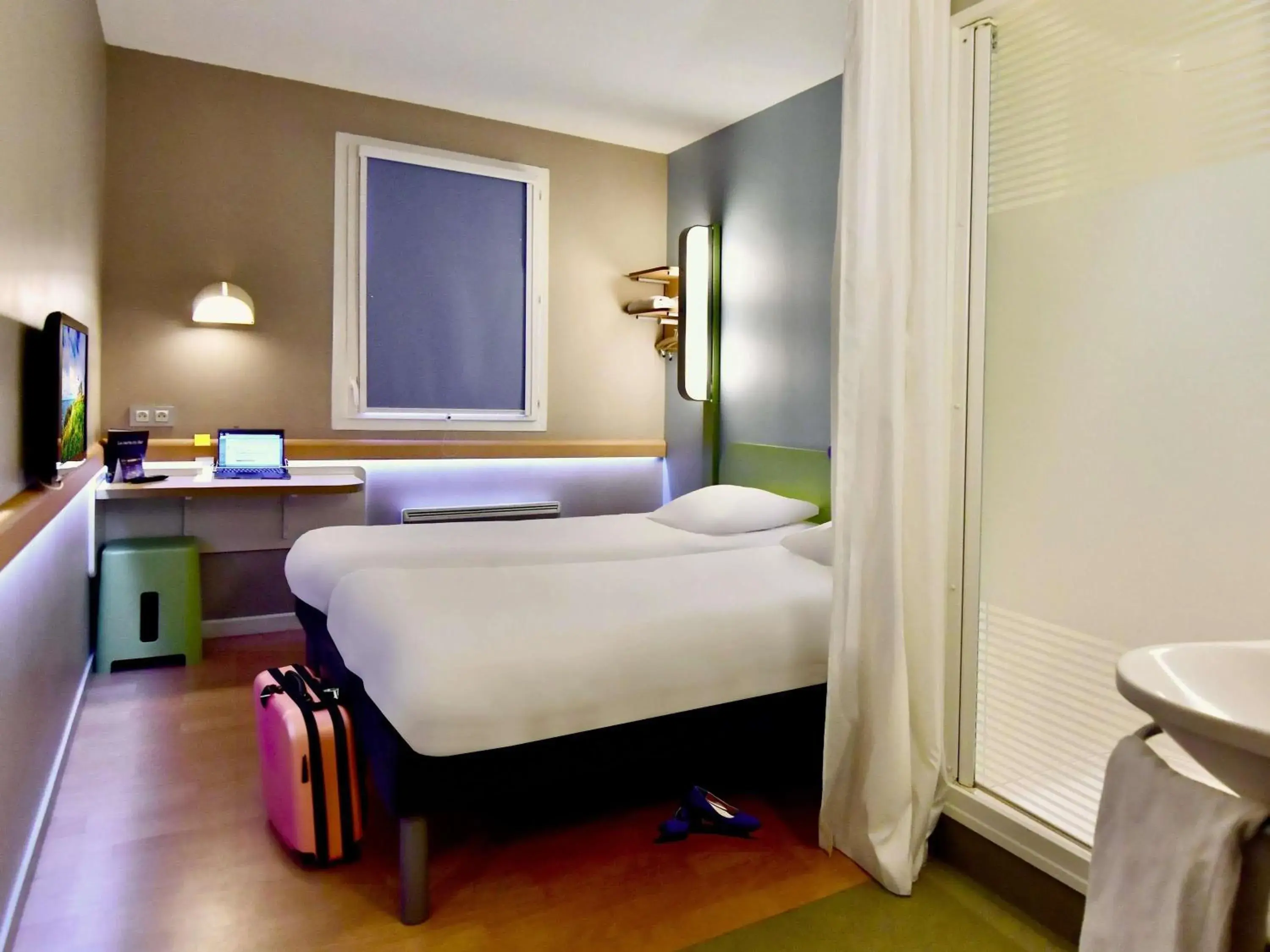 Twin Room in ibis budget Brest Centre Port Twin Room in ibis budget Brest Centre Port