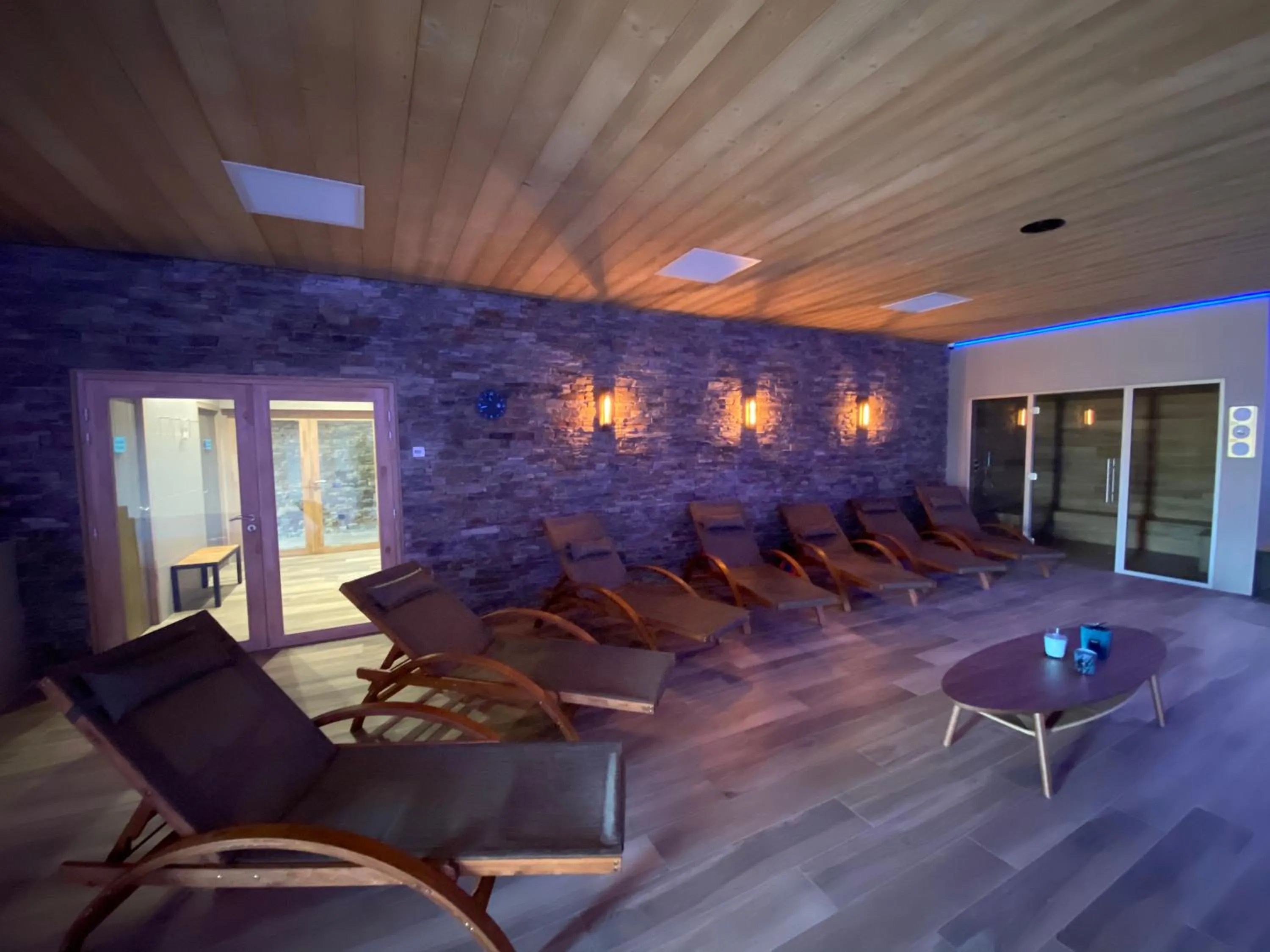 Spa and wellness centre/facilities in World Hotel