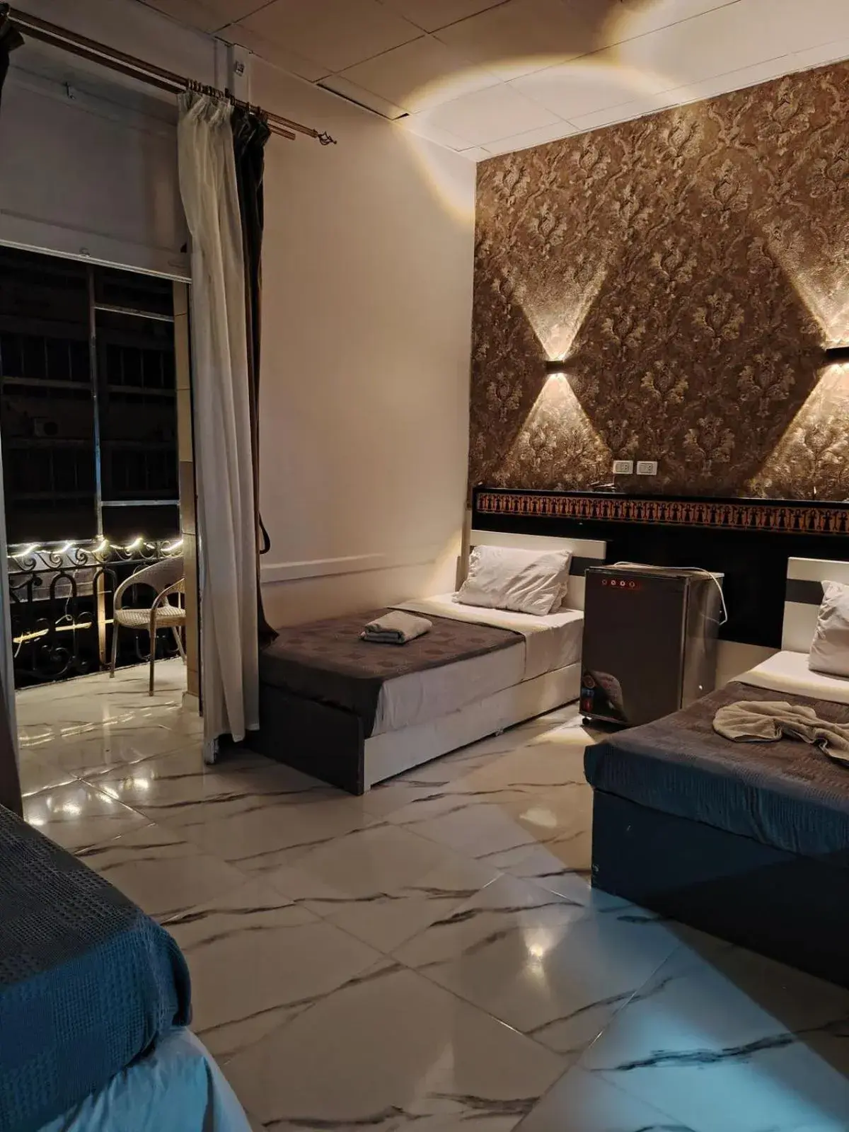 Quadruple Room with Private Bathroom in One Season Cairo Quadruple Room with Private Bathroom in One Season Cairo