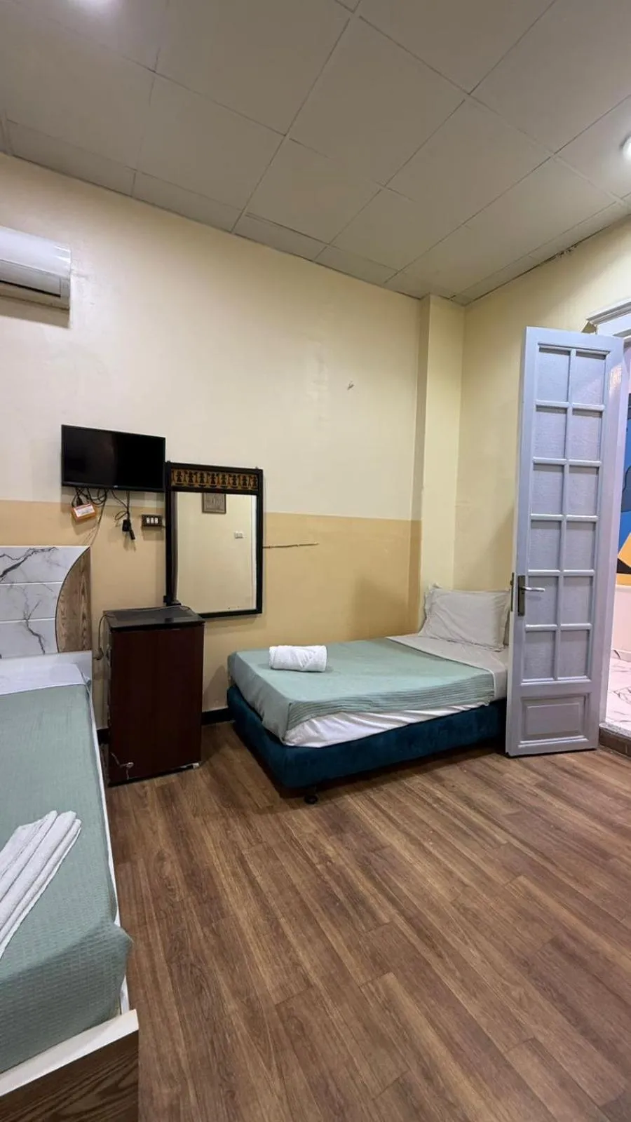 Bed in One Season Cairo