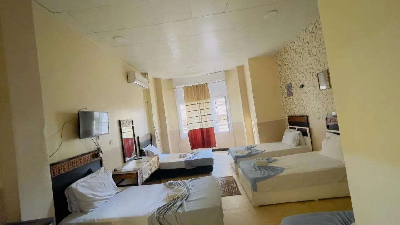 Bed in One Season Cairo