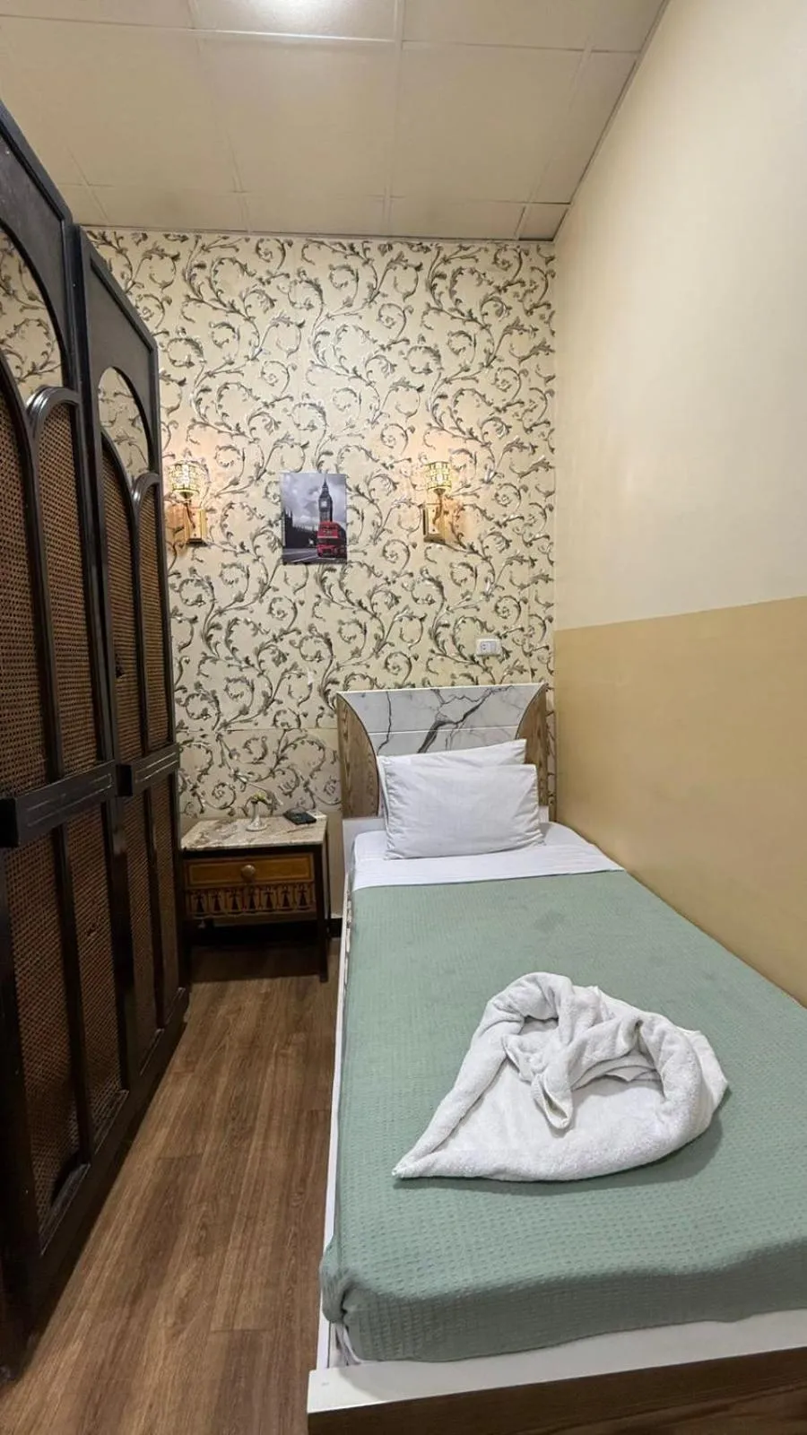 Bed in One Season Cairo