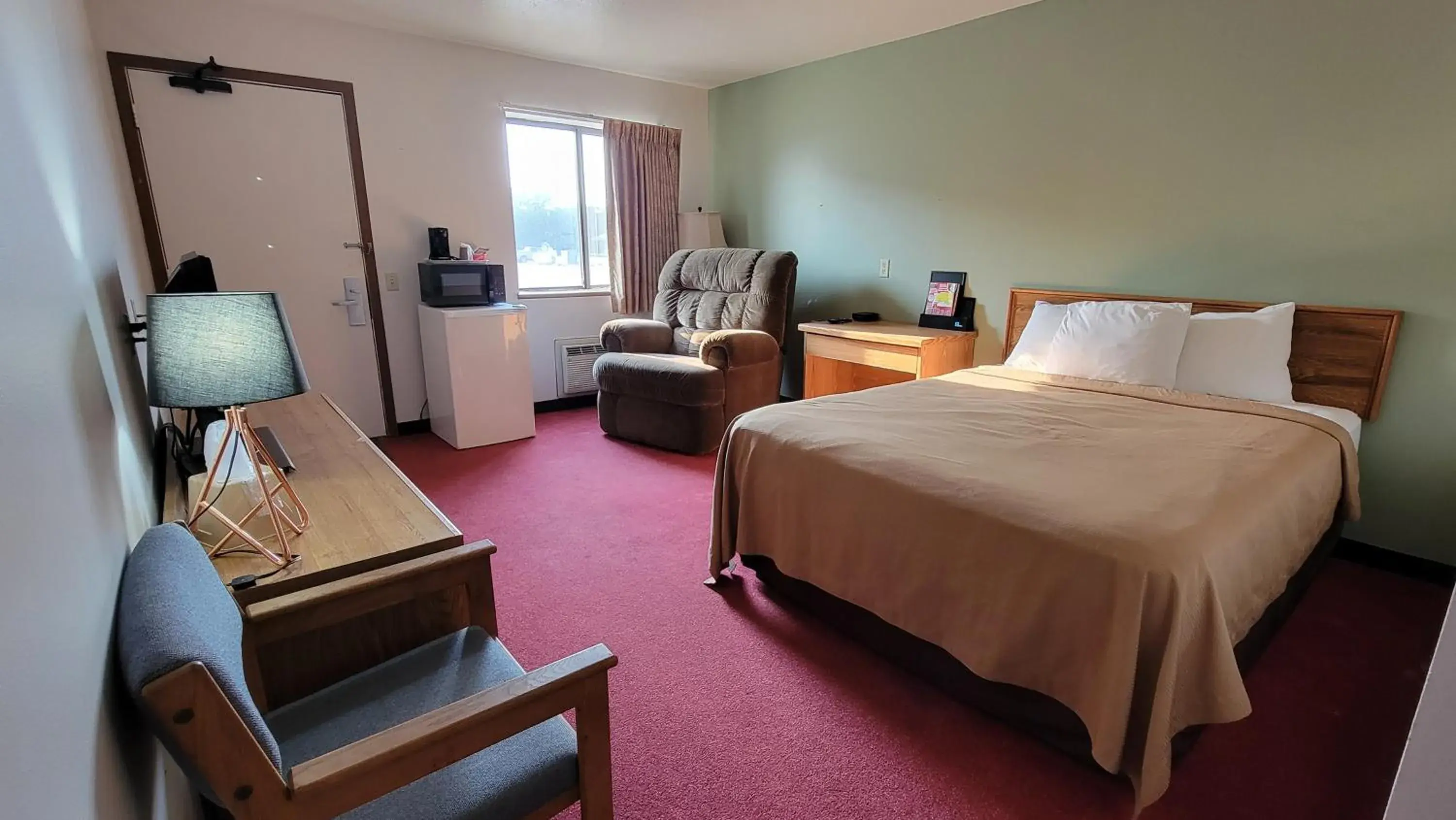 Single Room - single occupancy - Disability Access in Wagner Lakeside Motel Single Room - single occupancy - Disability Access in Wagner Lakeside Motel