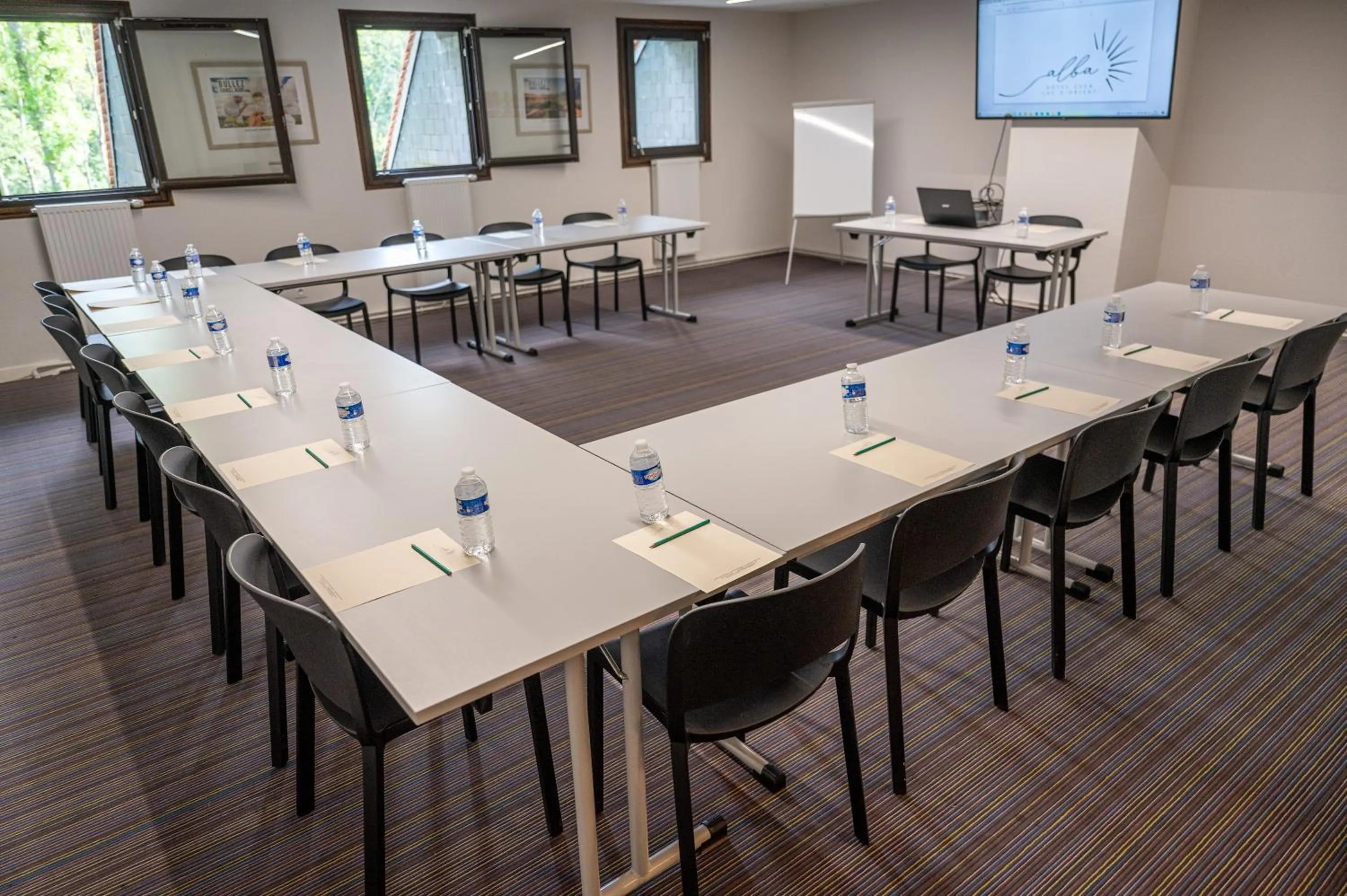 Meeting/conference room in Hôtel Lac d'Orient