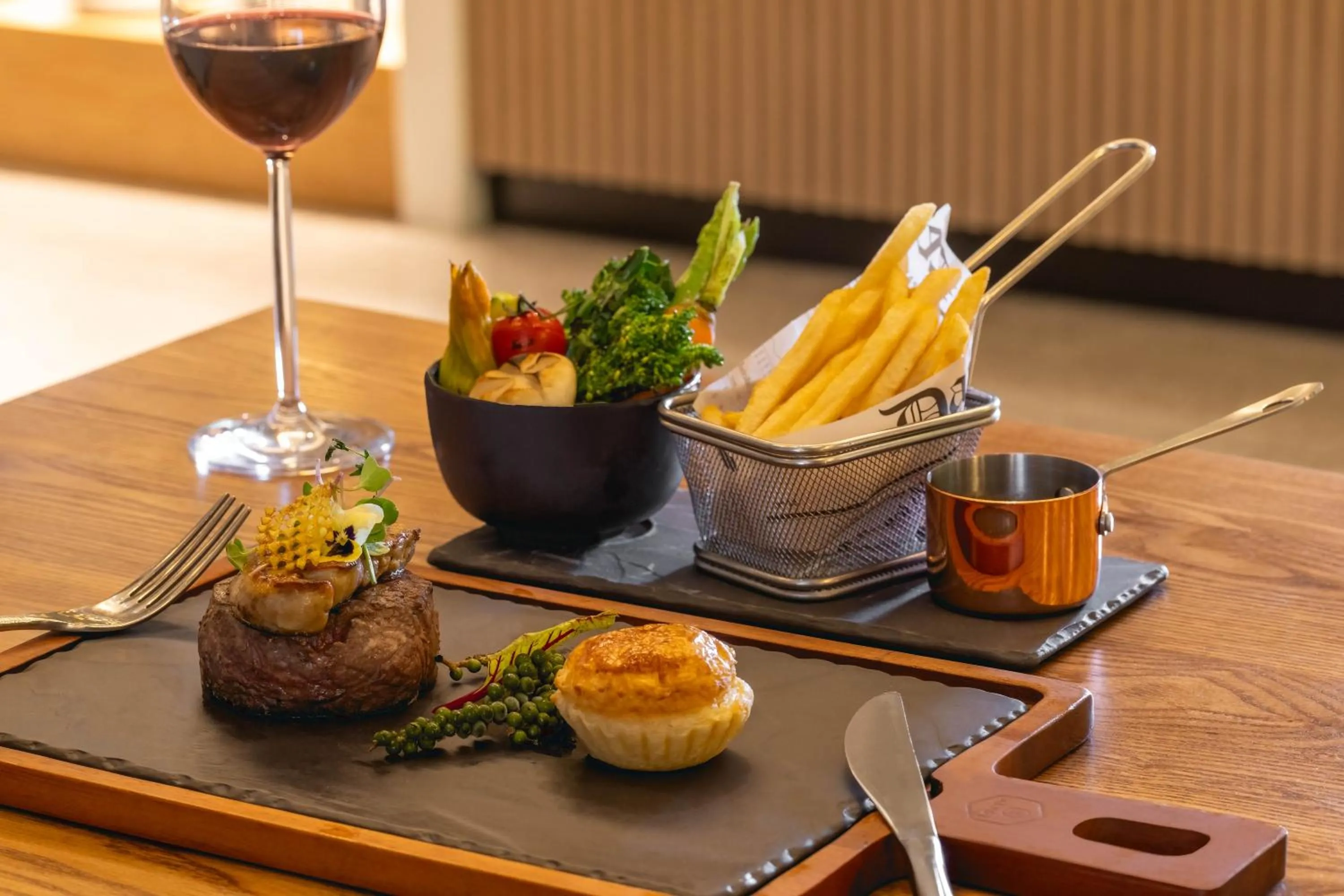 Food and drinks in Melia Hanoi