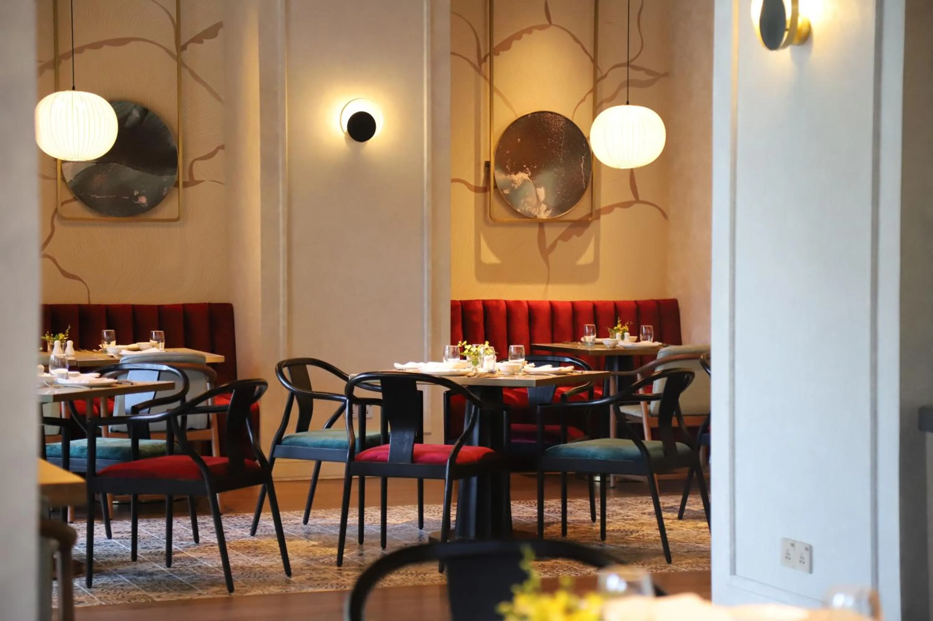 Restaurant/places to eat in Melia Hanoi