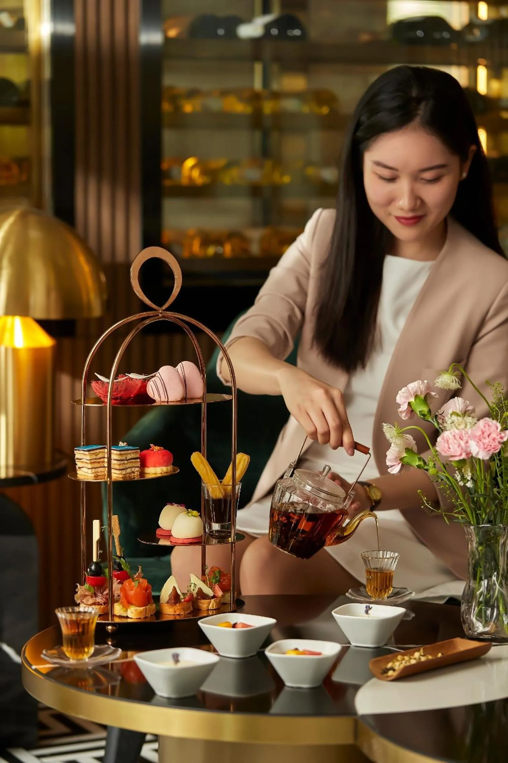 Restaurant/places to eat in Melia Hanoi