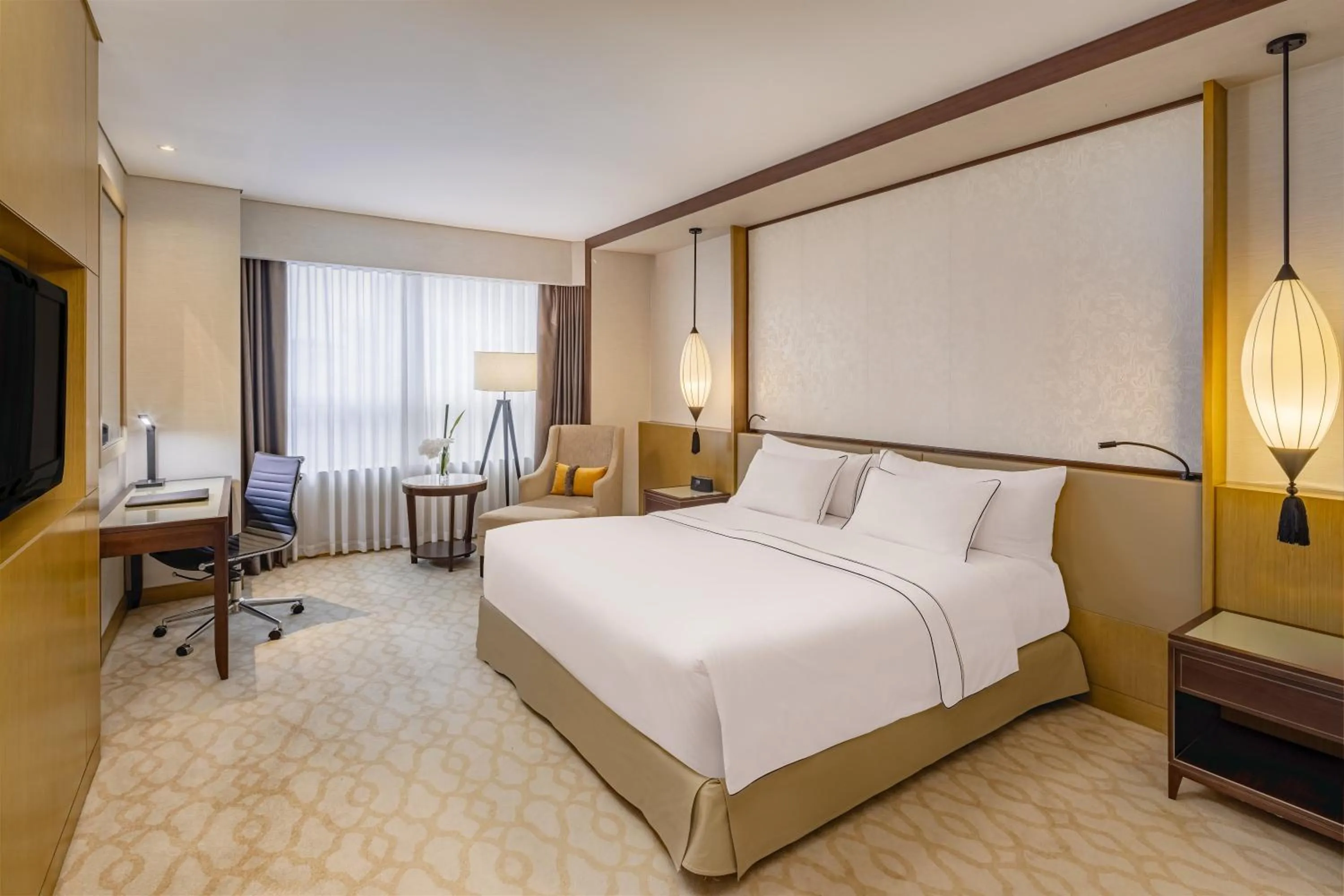 Bedroom, Bed in Melia Hanoi