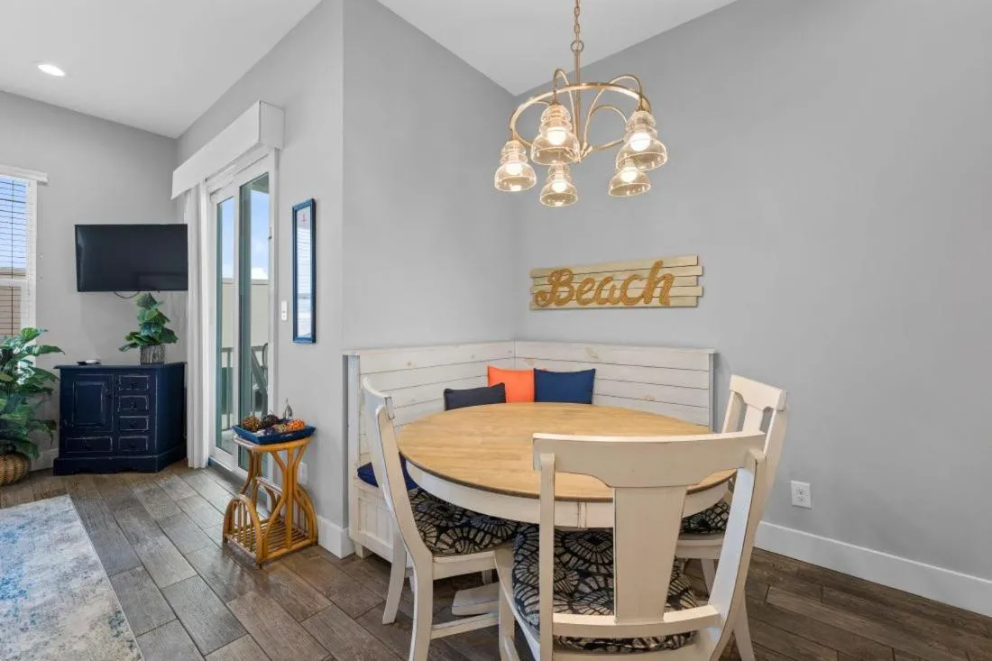 Day in Two Little Lambs at Our Point of View by Youngs Suncoast