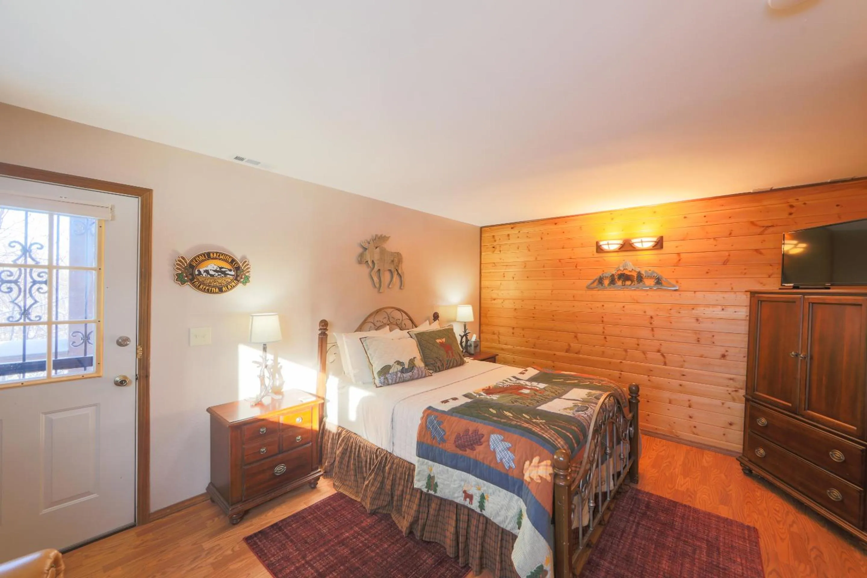 Other, Bed in Talkeetna Chalet