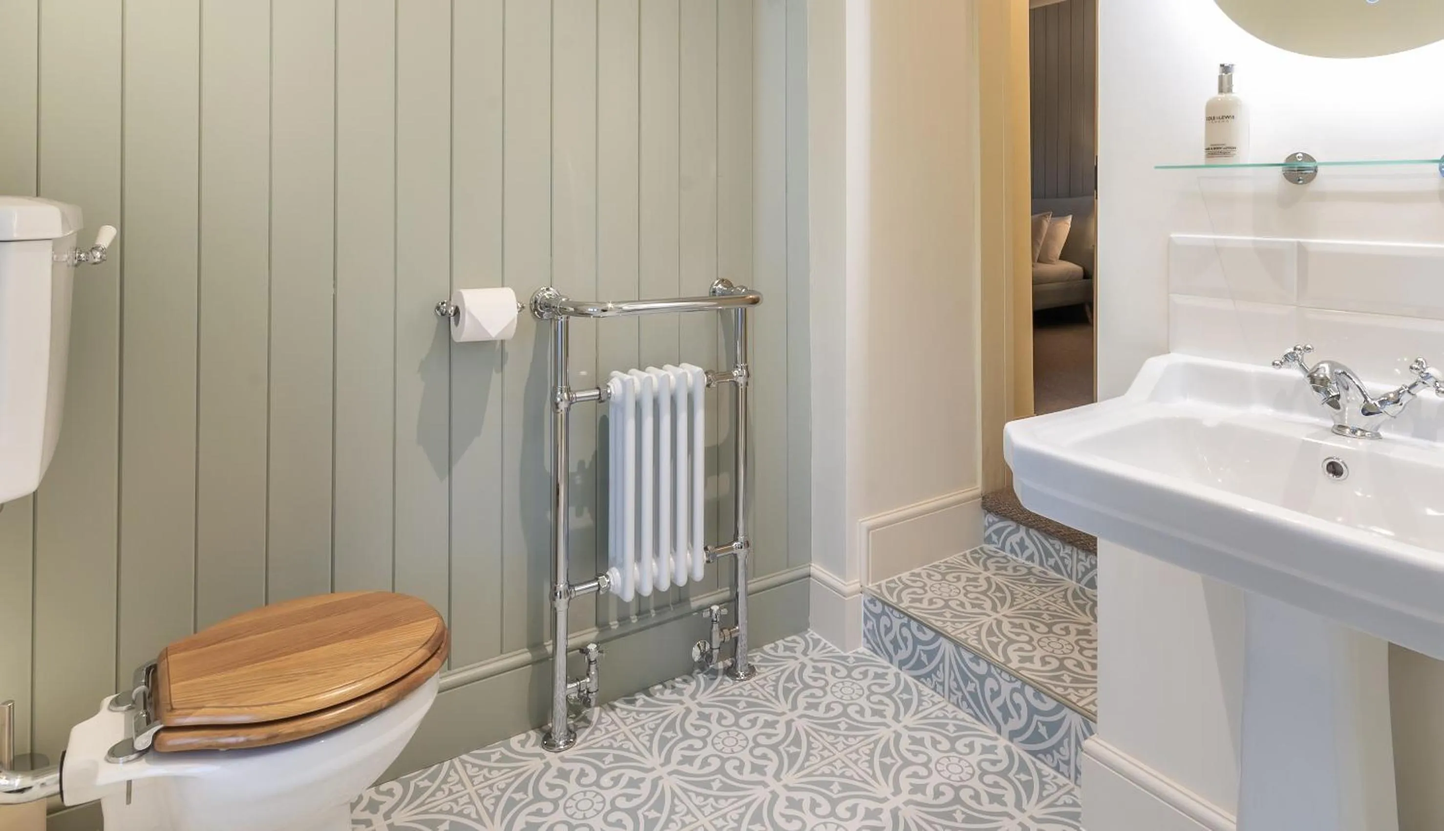 Bathroom in Griffin Inn