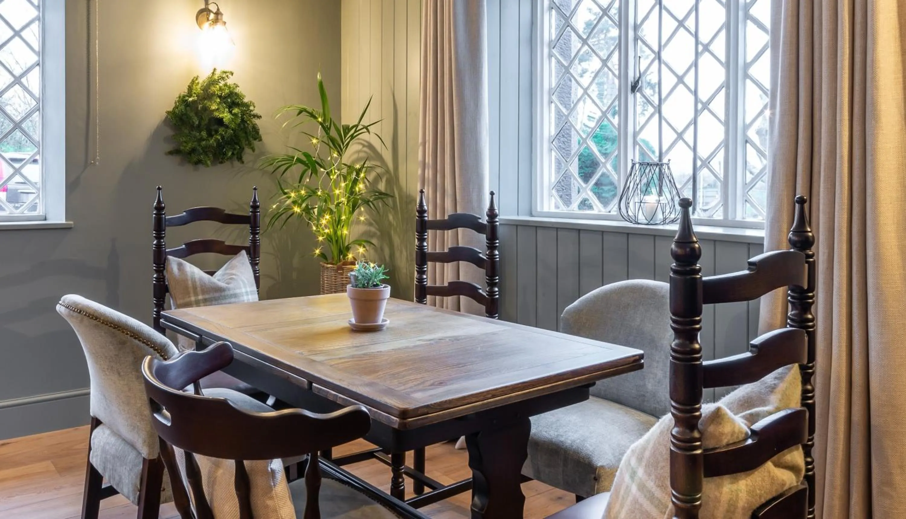 Restaurant/places to eat in Griffin Inn