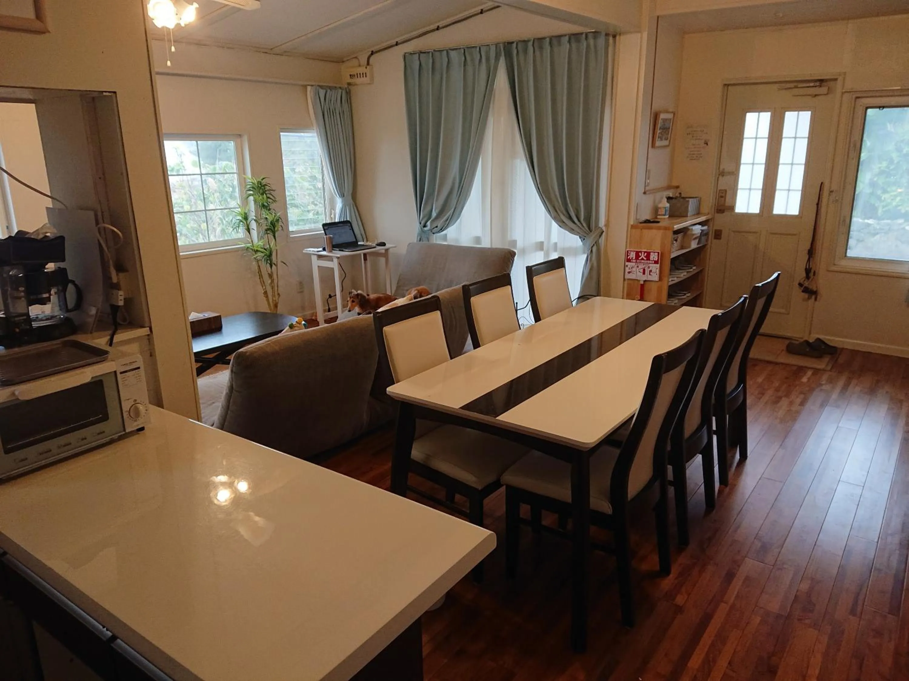 Dining area in Maribu Beach House