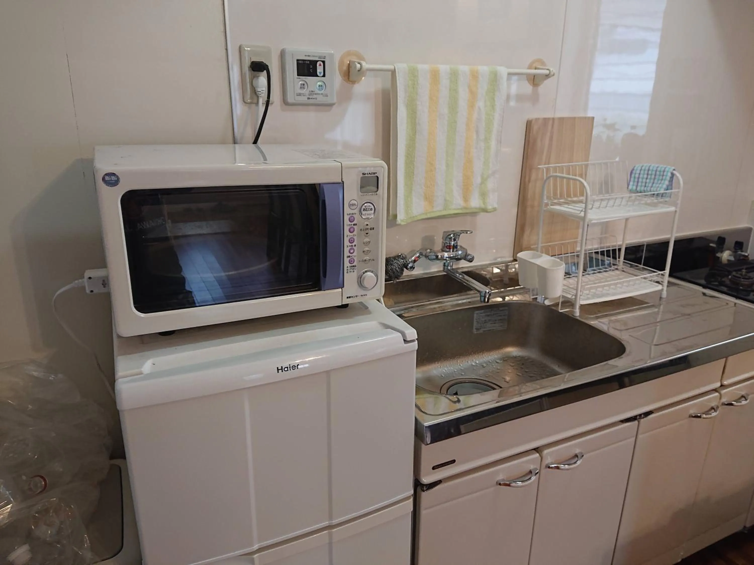 Kitchen or kitchenette in Maribu Beach House
