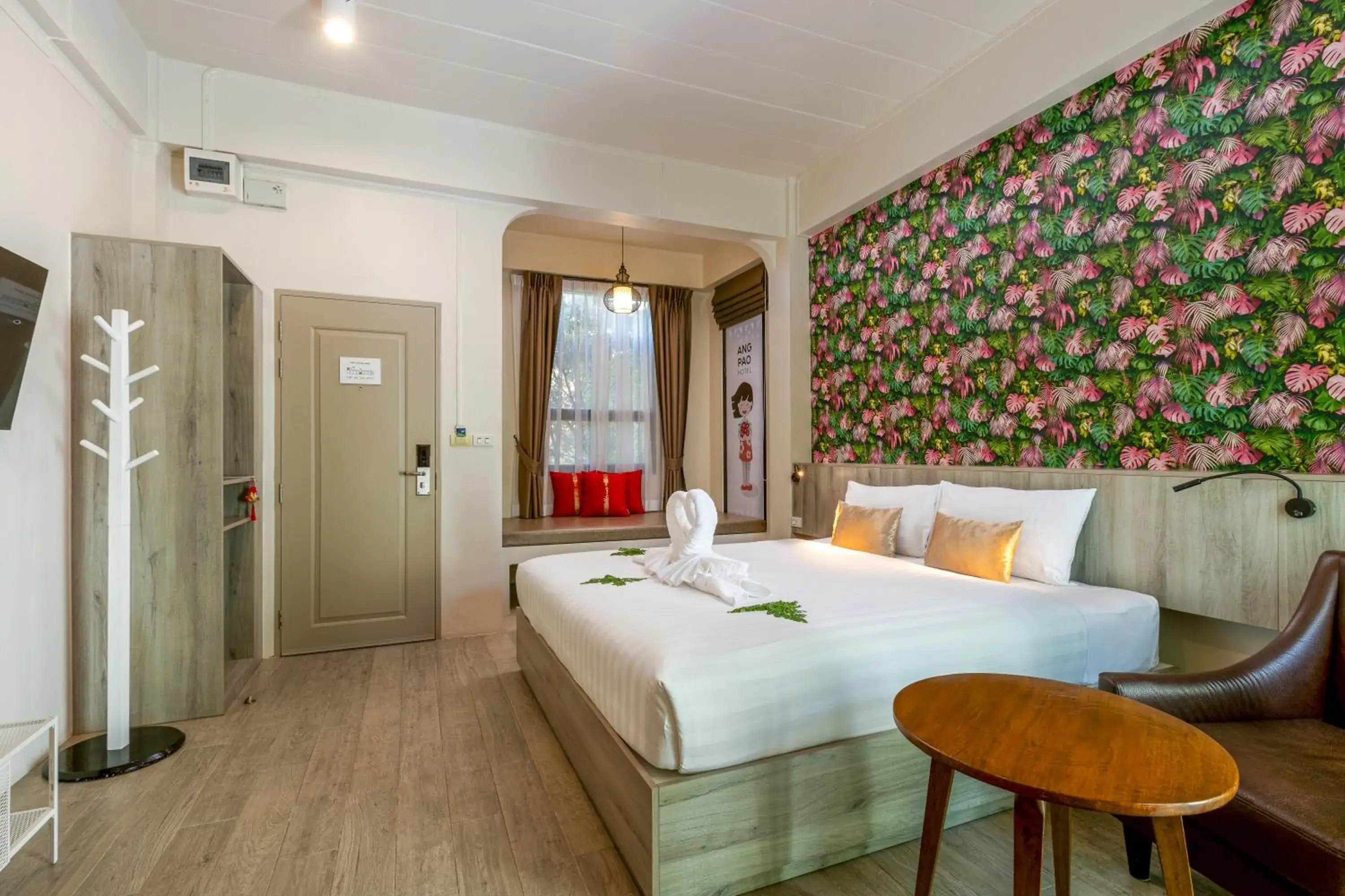 Superior King Room in Ang Pao Hotel Phuket Superior King Room in Ang Pao Hotel Phuket