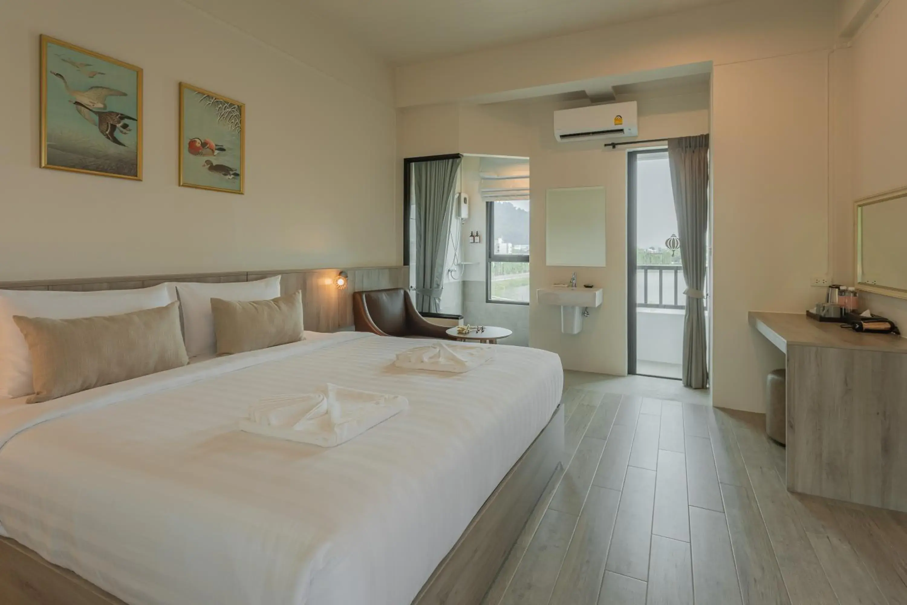 Photo of the whole room, Bed in Ang Pao Hotel Phuket Photo of the whole room, Bed in Ang Pao Hotel Phuket