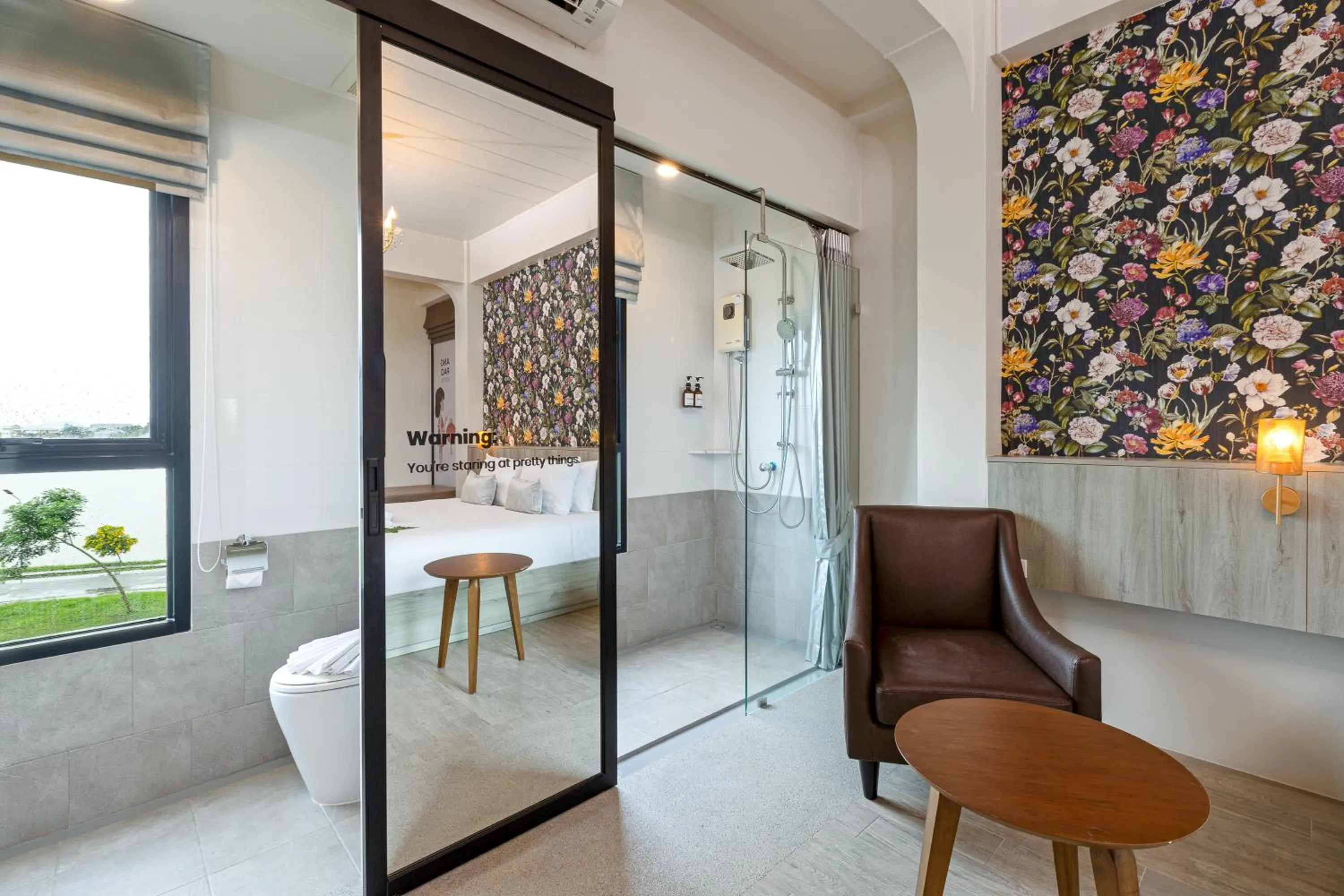 Bathroom in Ang Pao Hotel Phuket