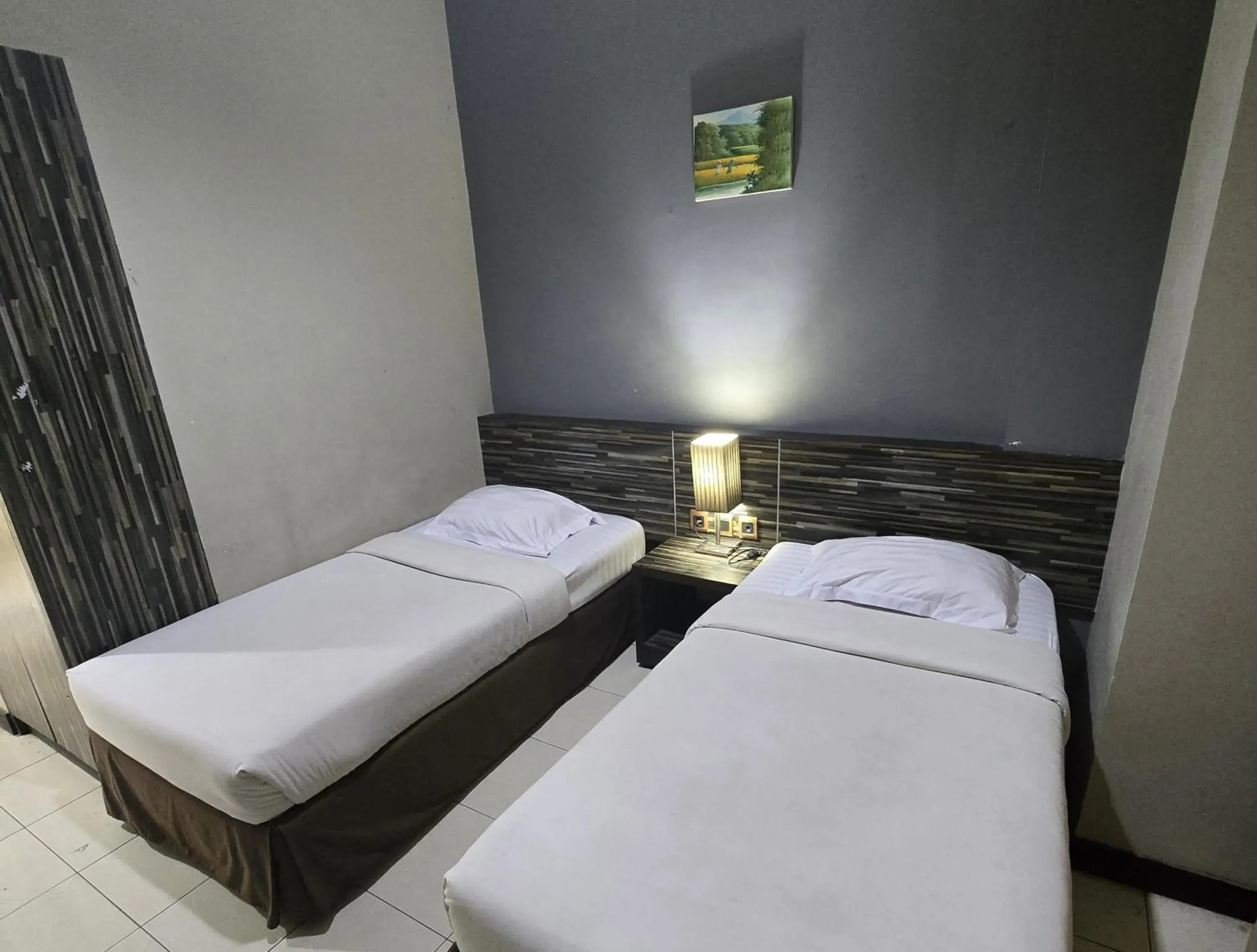 Bed in N2 Hotel Gunung Sahari Bed in N2 Hotel Gunung Sahari